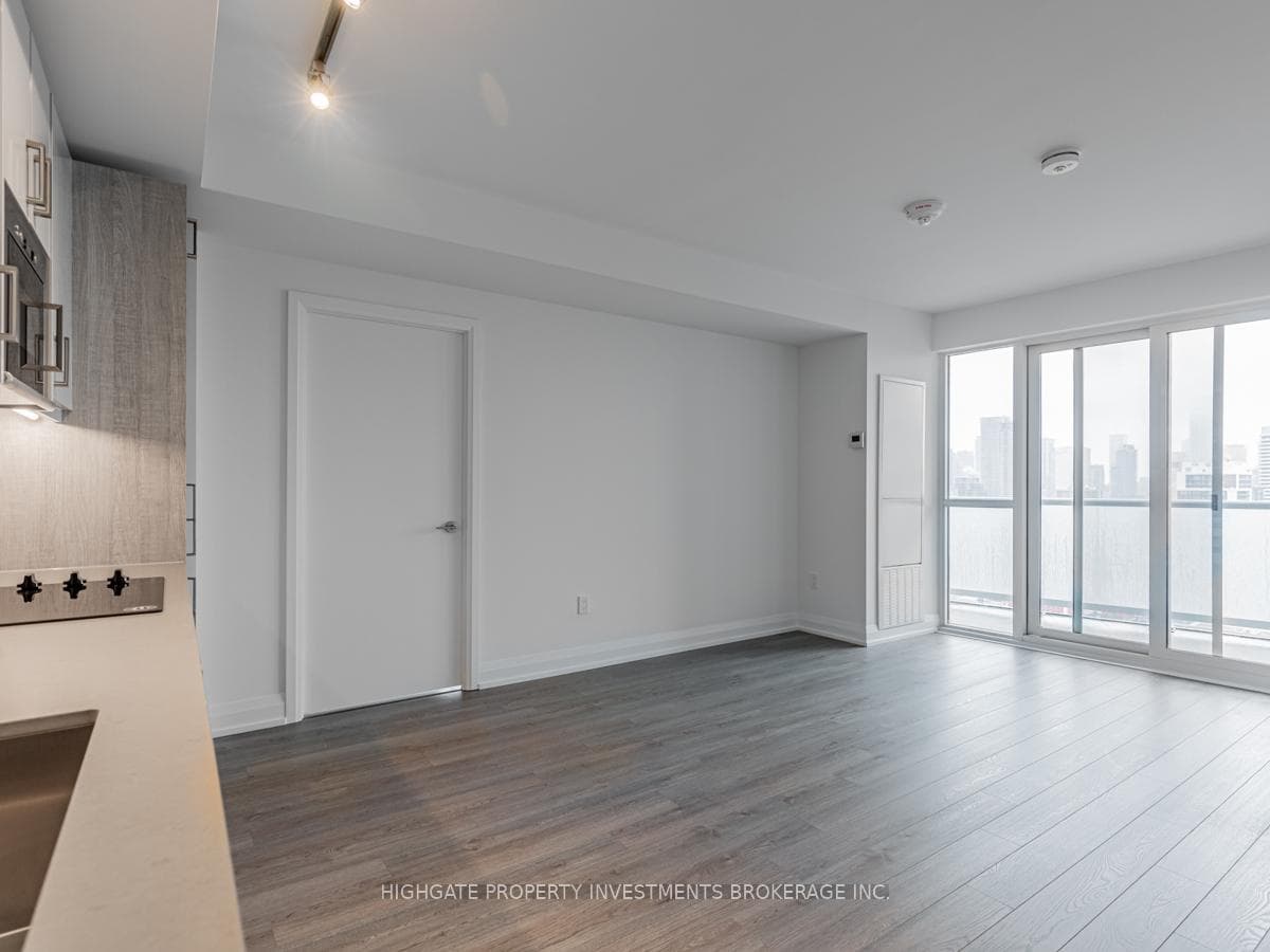 77 Mutual Street Unit 3608 photo 4
