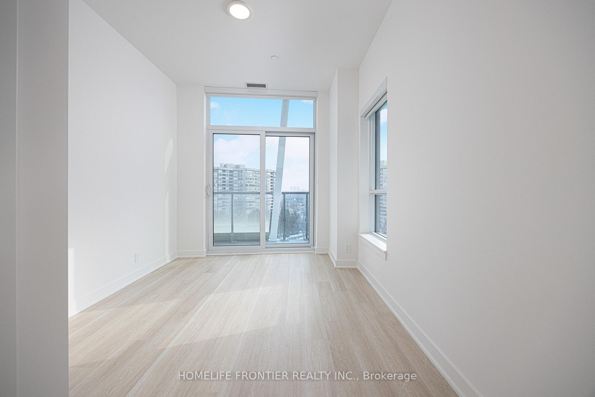 30 Upper Mall Way Unit 710 photo 19