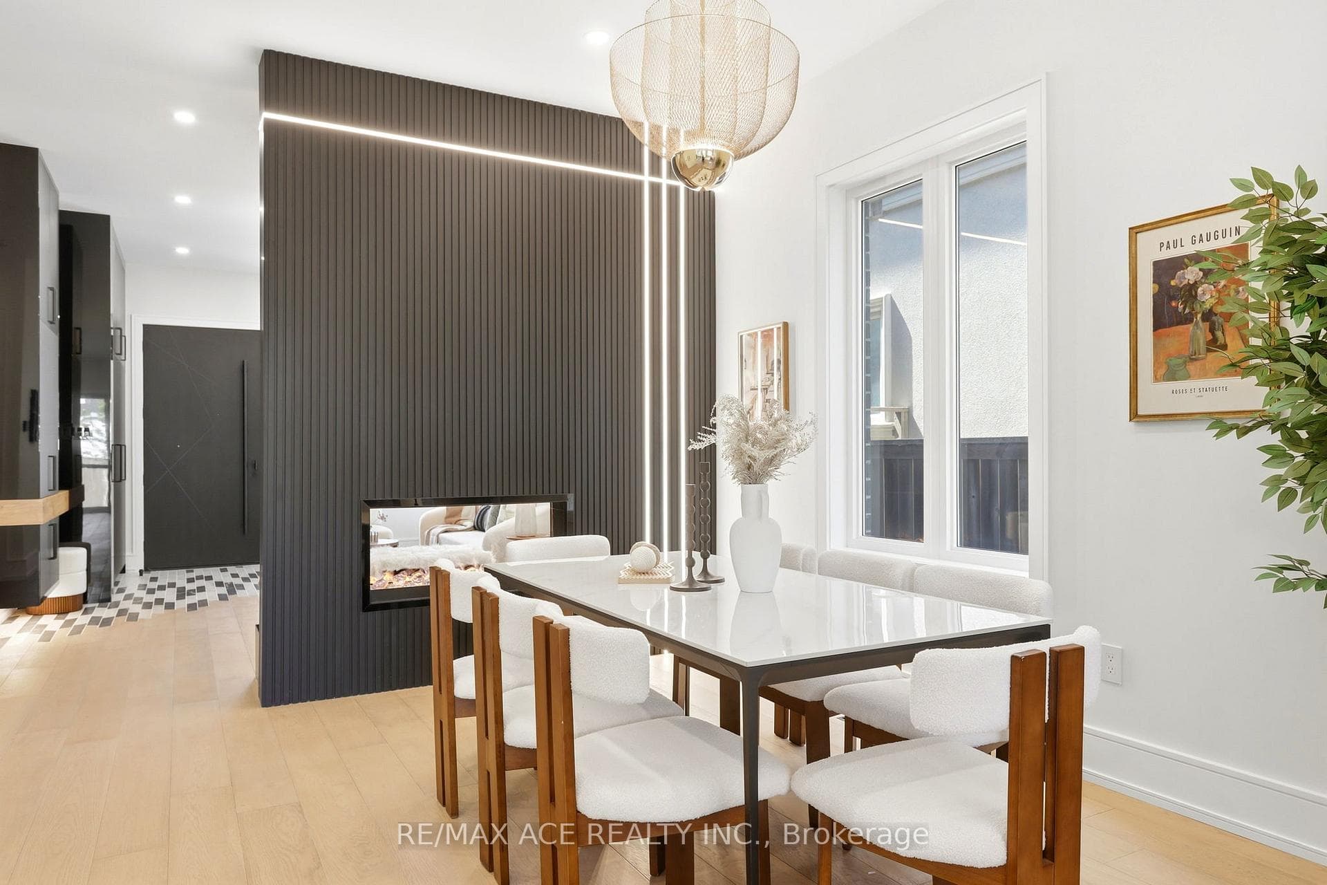61 Harewood Avenue photo 7