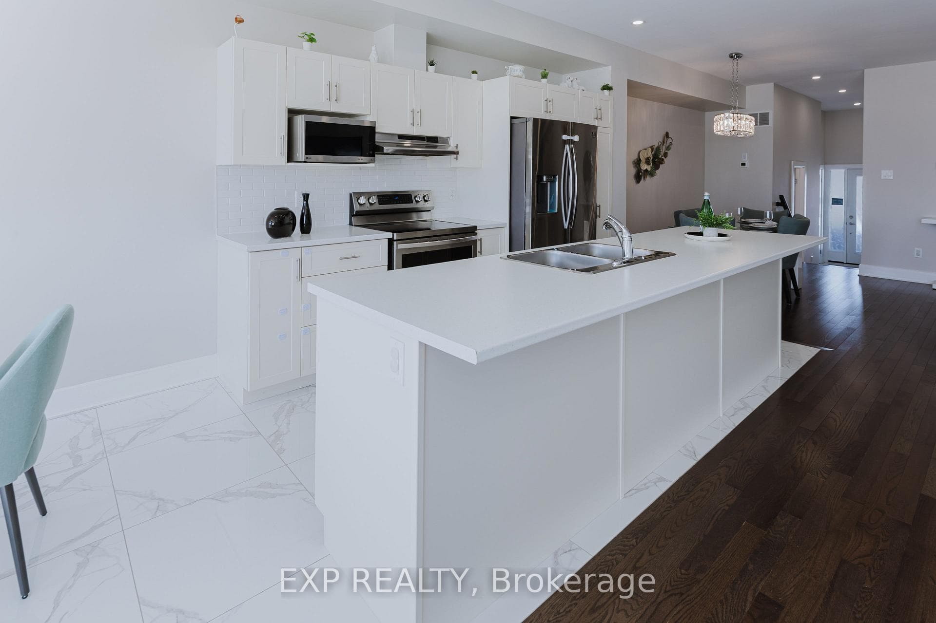 54 Hurdis Way photo 11