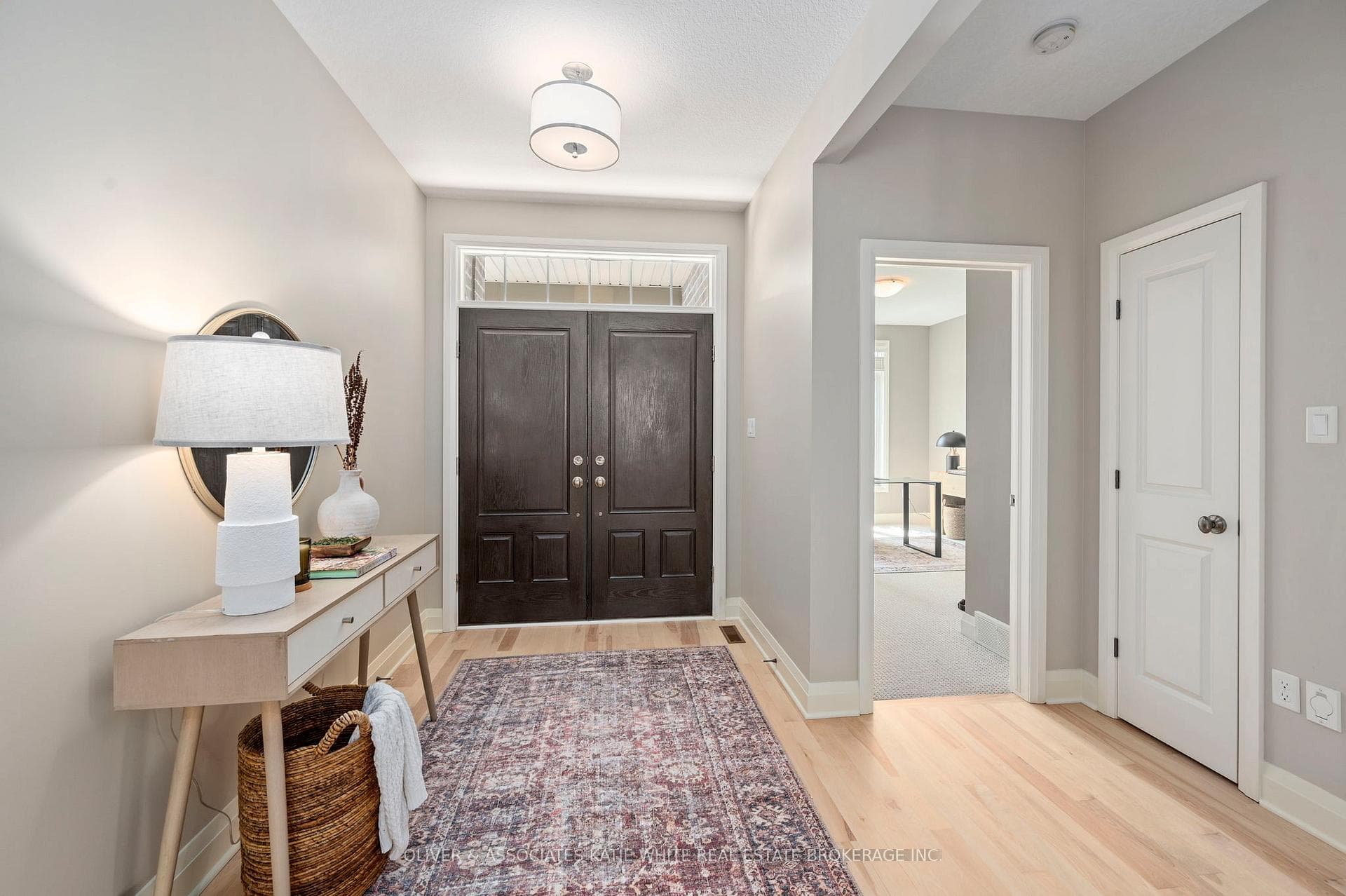 2246 LADYSLIPPER Crescent photo 3
