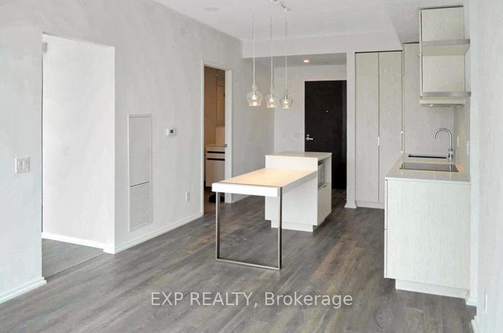 197 Yonge Street Unit 3107 photo 13