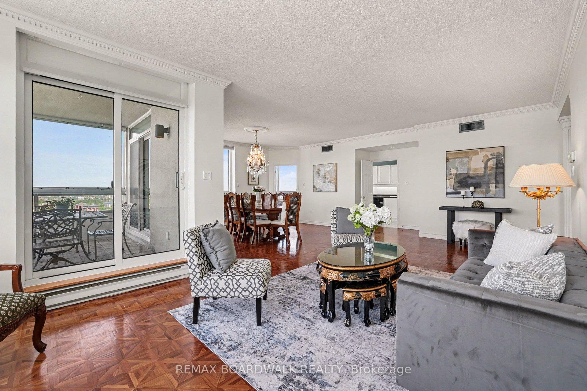 1480 Riverside Drive Unit 2201 photo 10