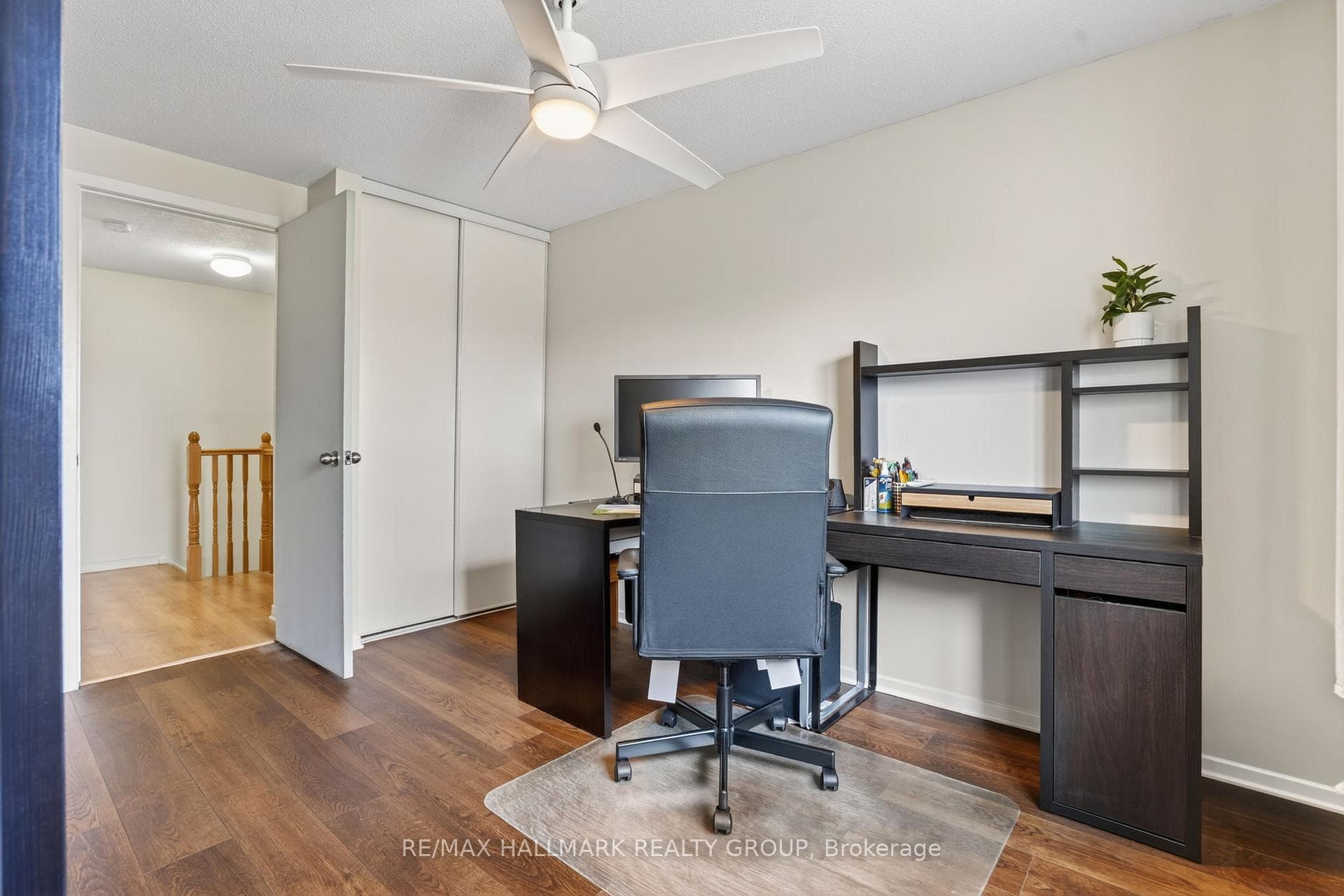 Bedroom 2/office - laminate floors