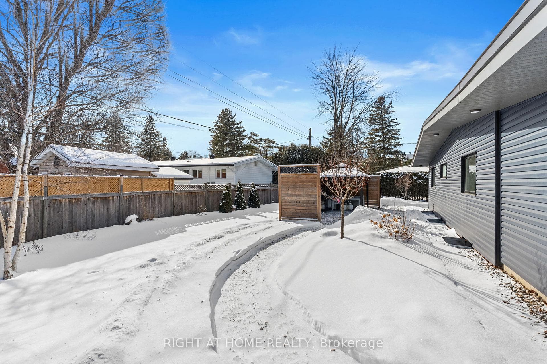 27 Thorncliff Place photo 32