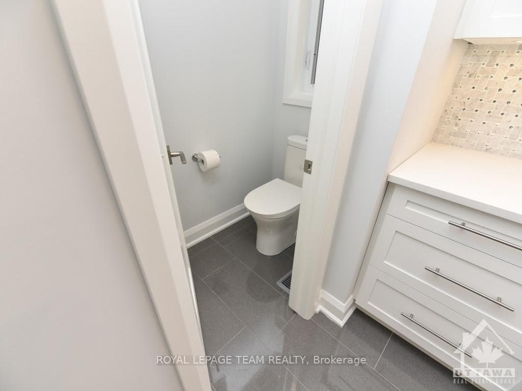 540 COLE Avenue photo 11