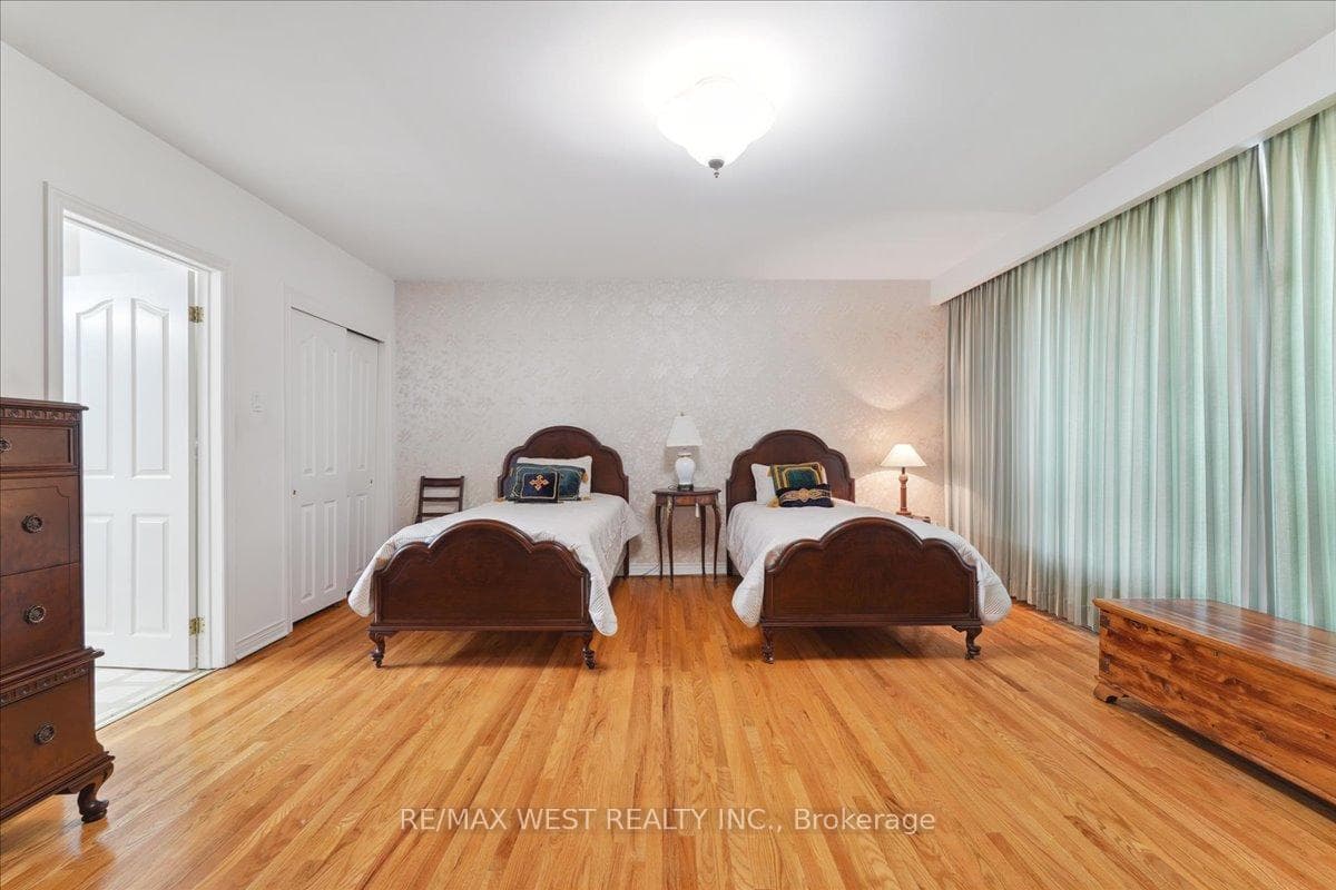 50 Claywood Road photo 8