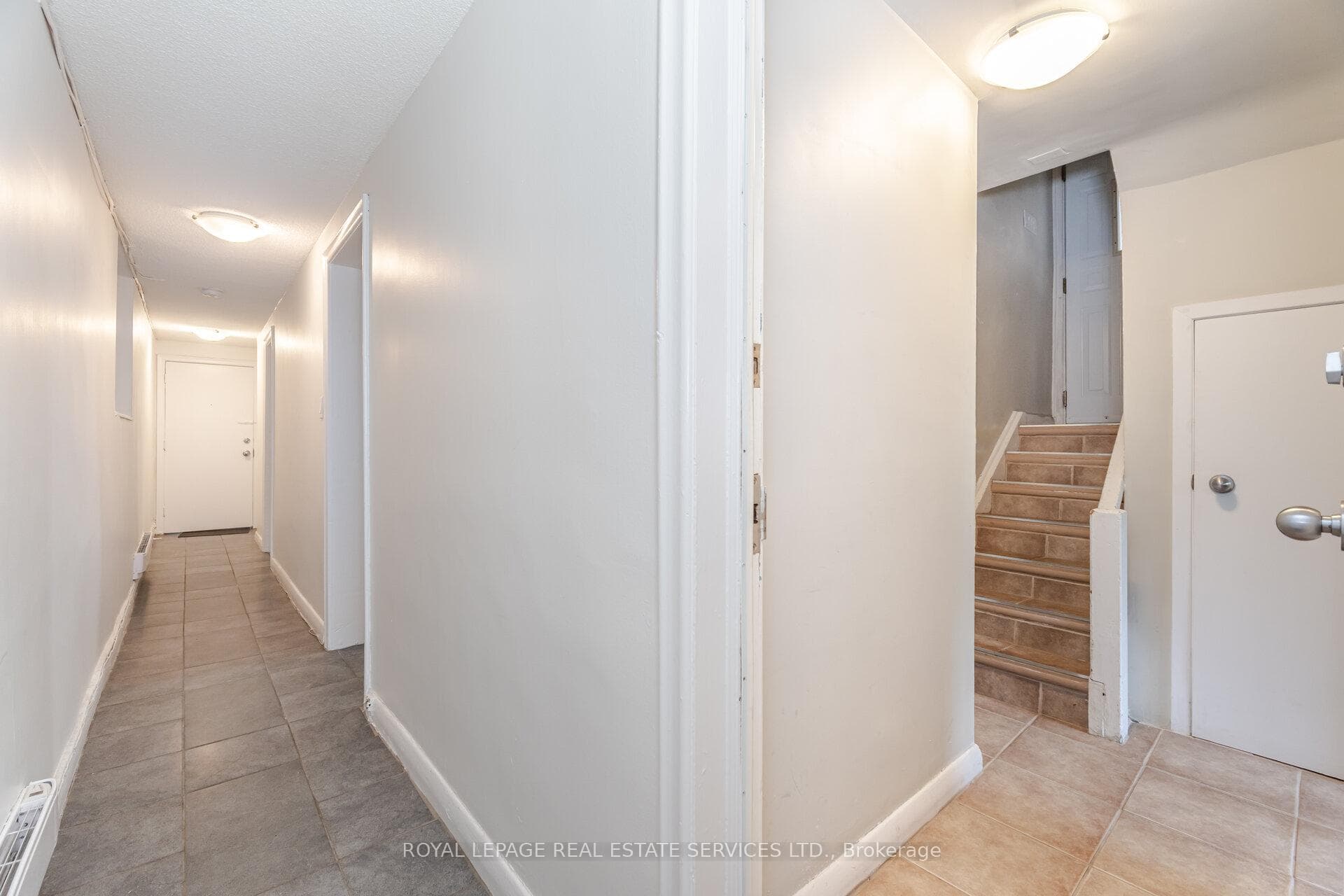 475 Winona Drive photo 36