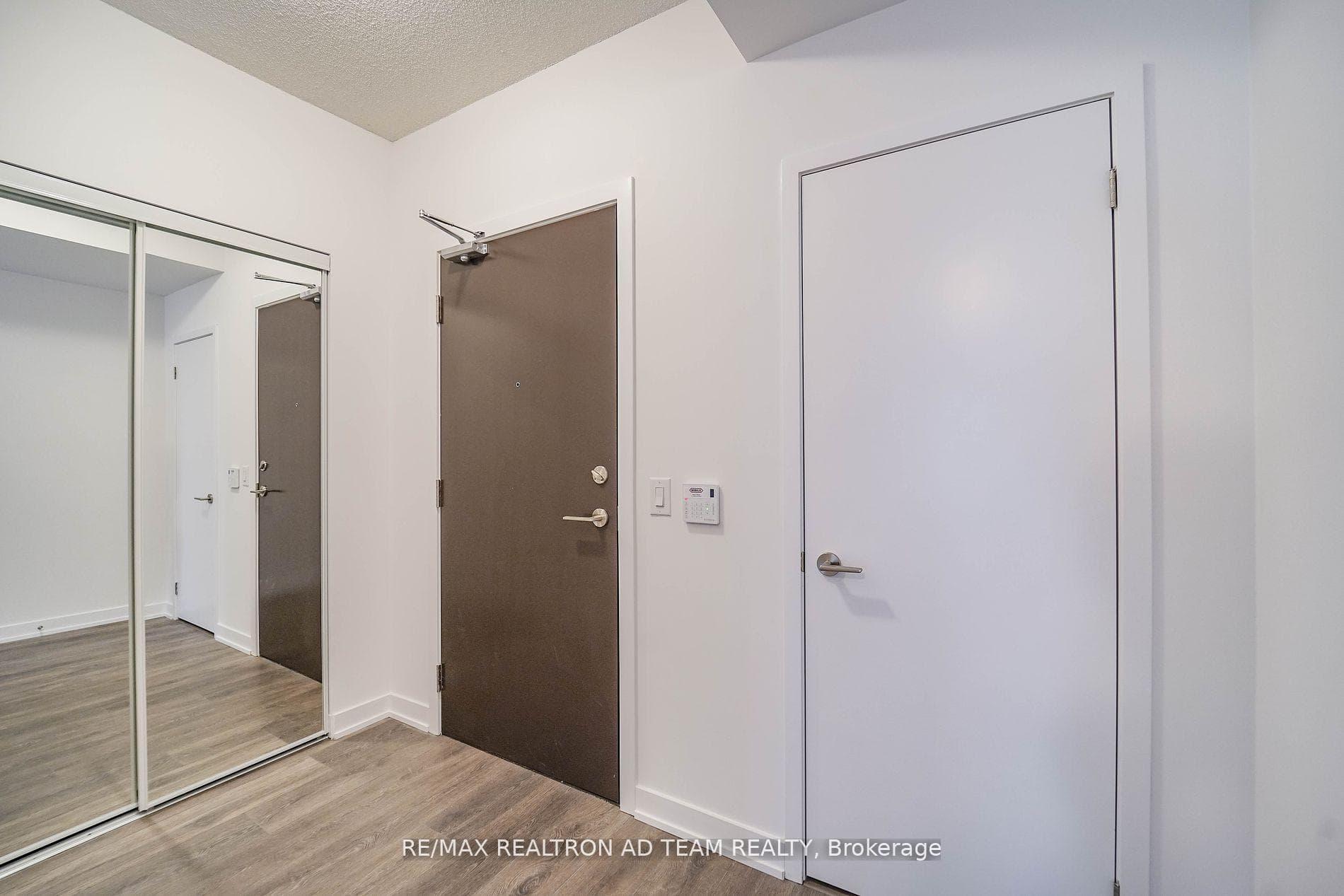 38 Honeycrisp Crescent Unit 1017 photo 6