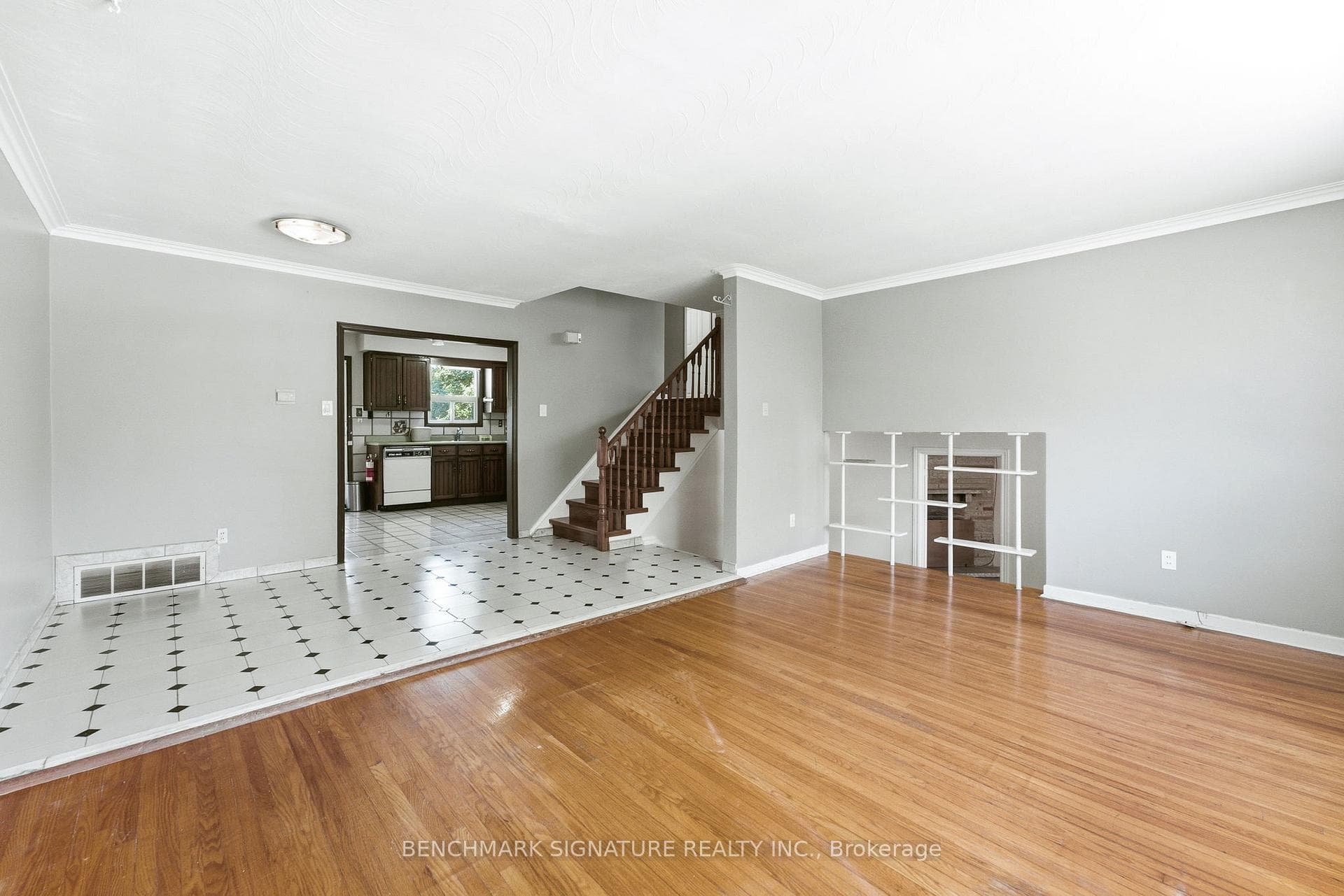 51 Baybrook Crescent photo 14