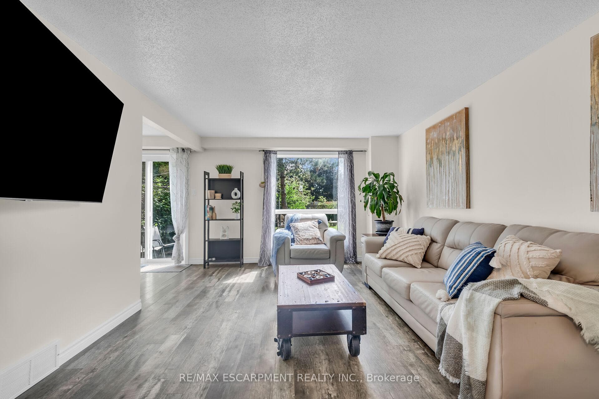 65 Edgemere Drive photo 19