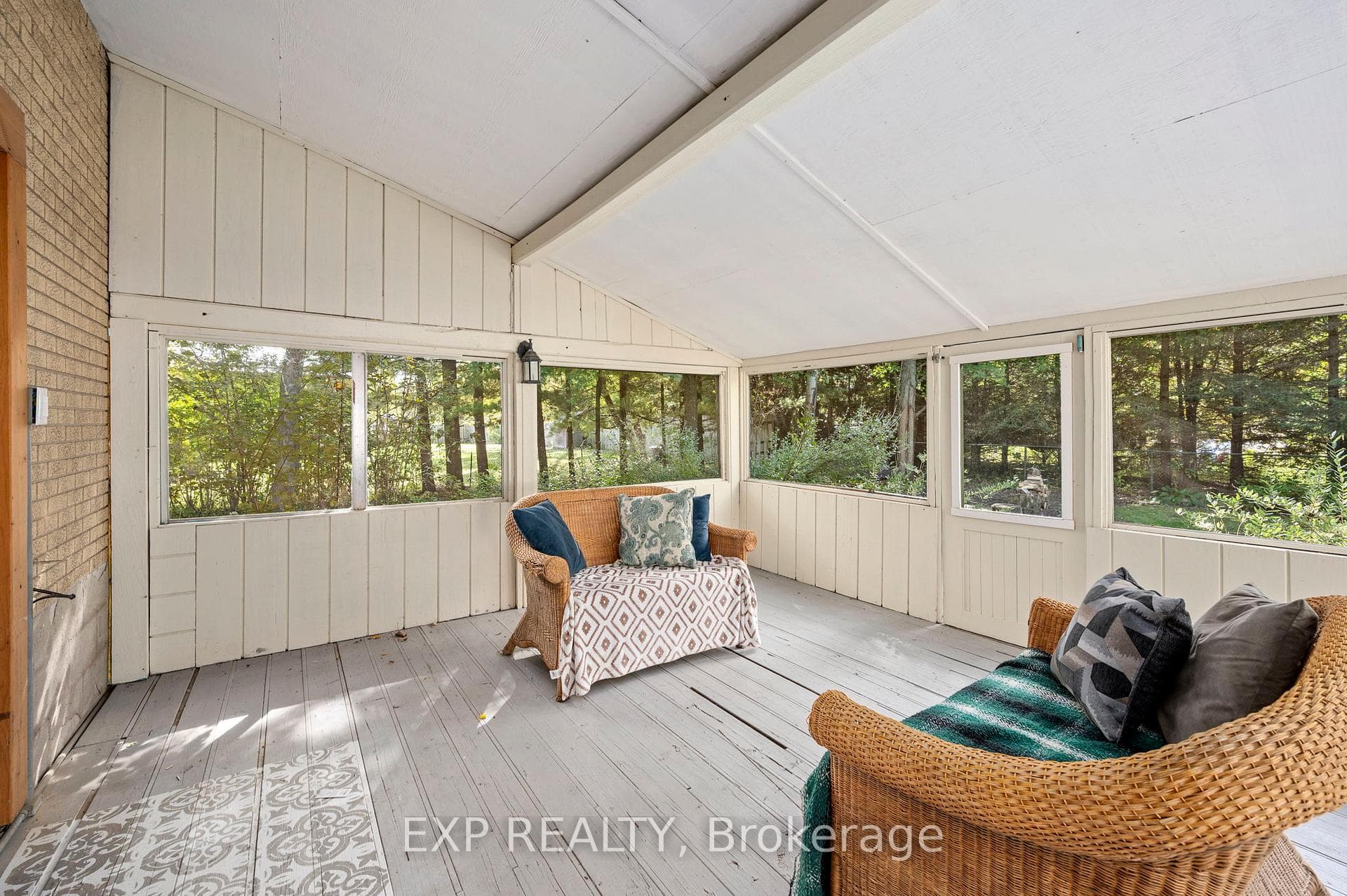 23243 Melbourne Road photo 23