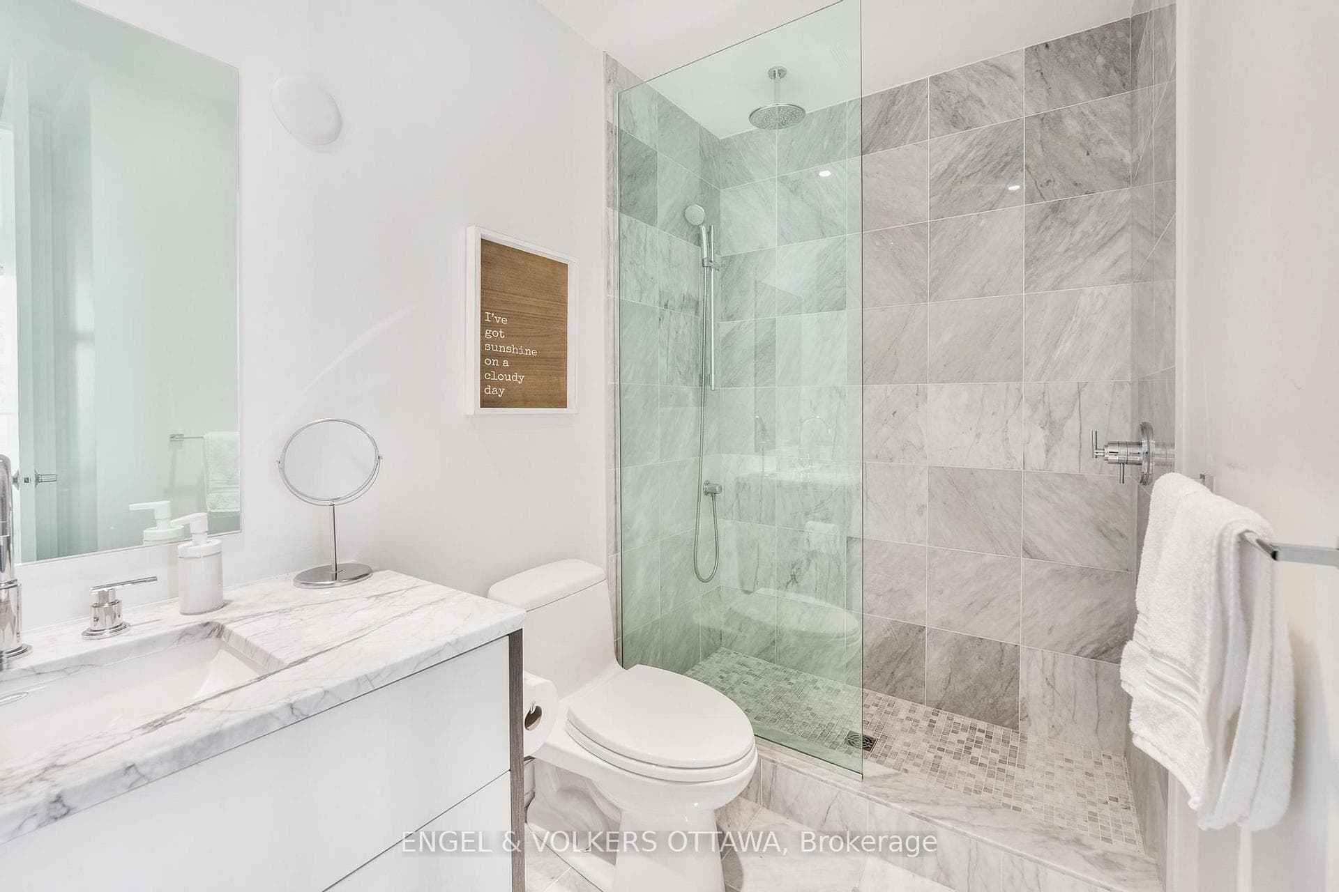 111 Champagne Avenue Unit 609 photo 26