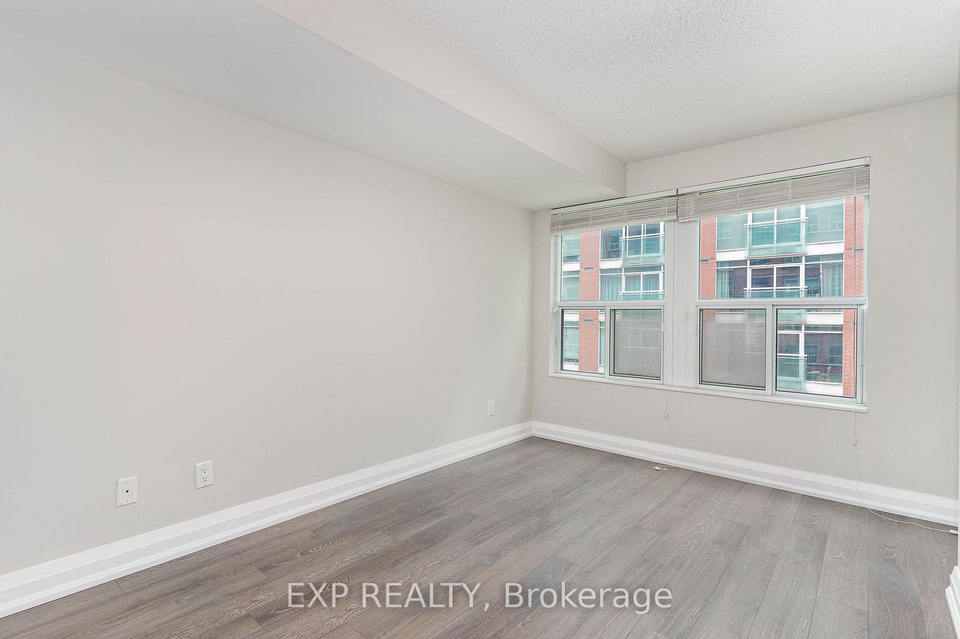230 King Street Unit 614 photo 14