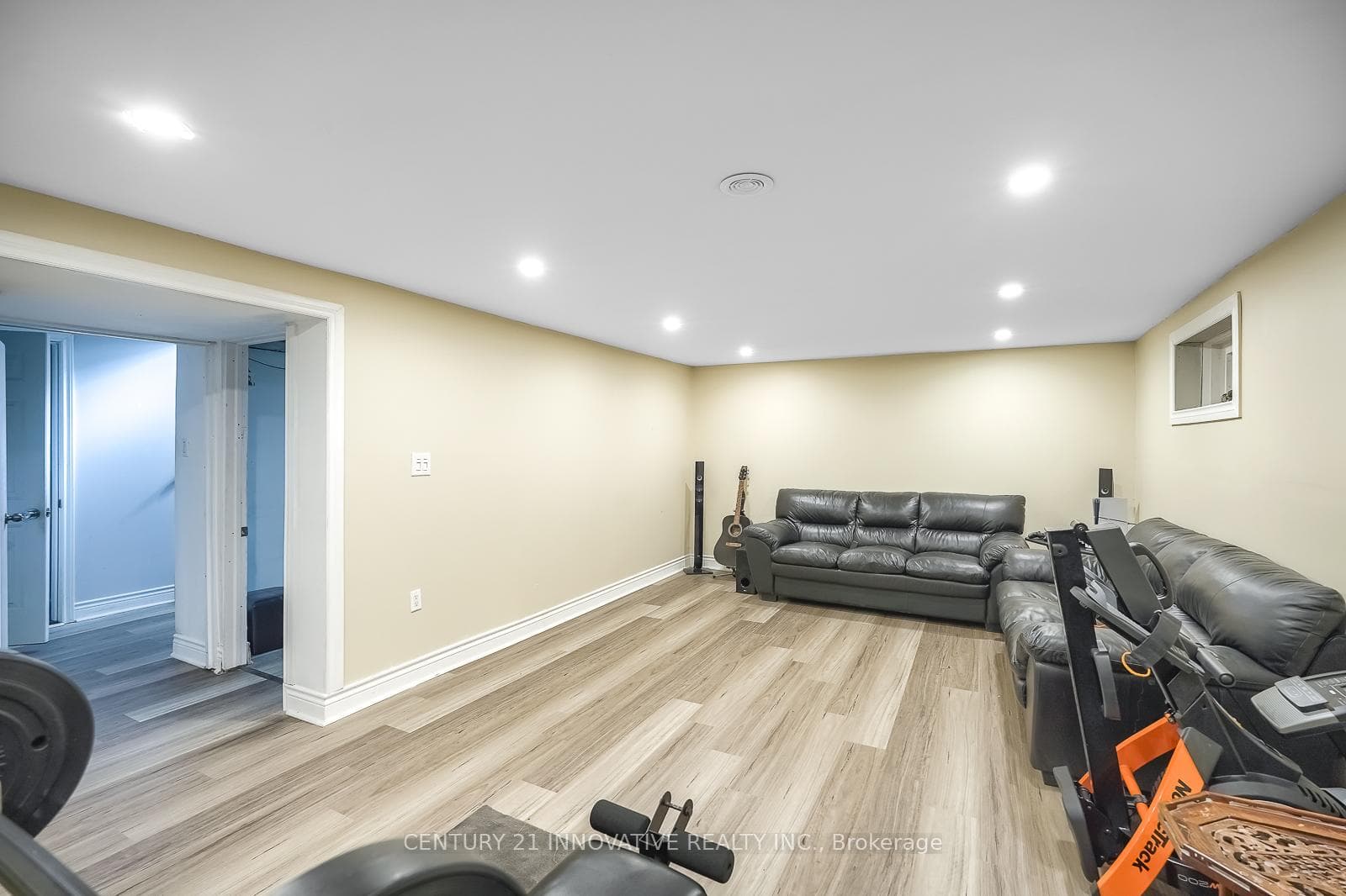 10 Stonefield Crescent photo 26