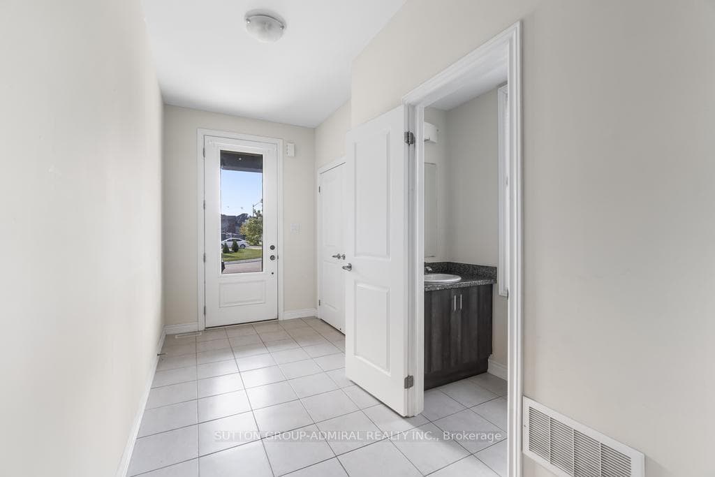 2126 Dale Road photo 3