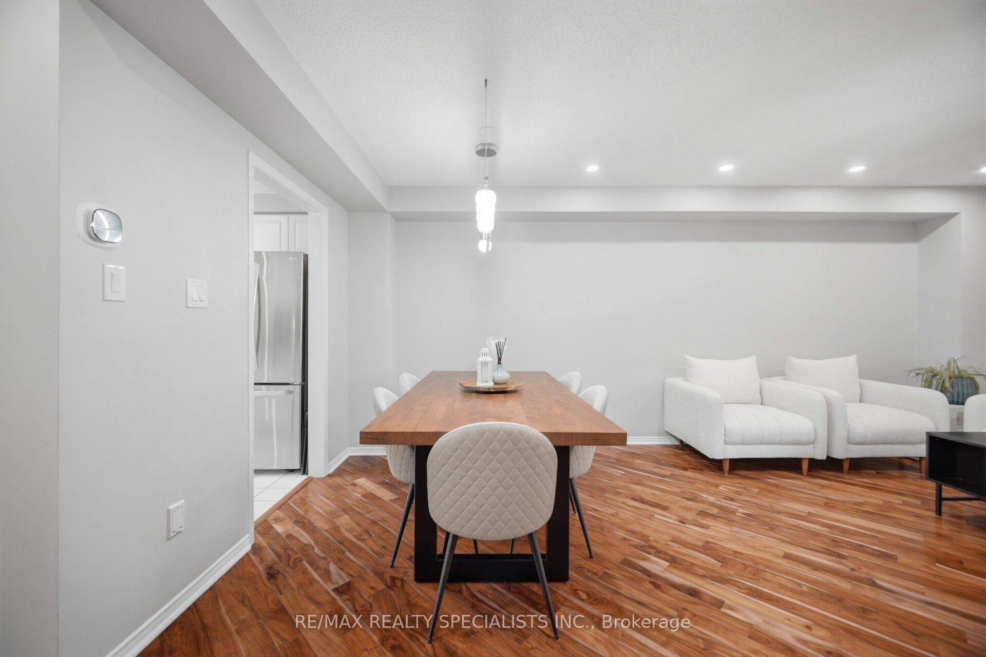 5230 Glen Erin Drive Unit 119 photo 10