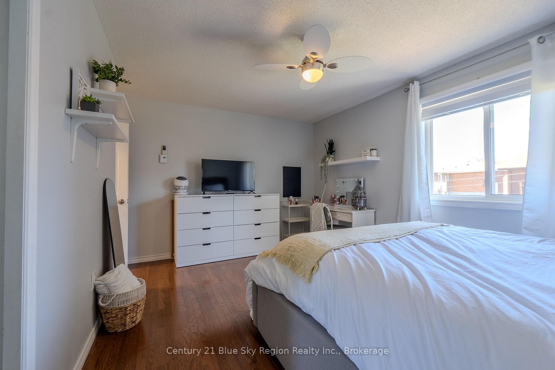 18 Eglee Avenue photo 29