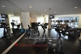 218 Queens Quay Unit 604 photo 9