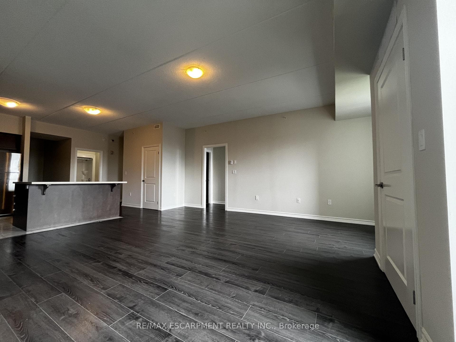 640 Sauve Street Unit 523 photo 5