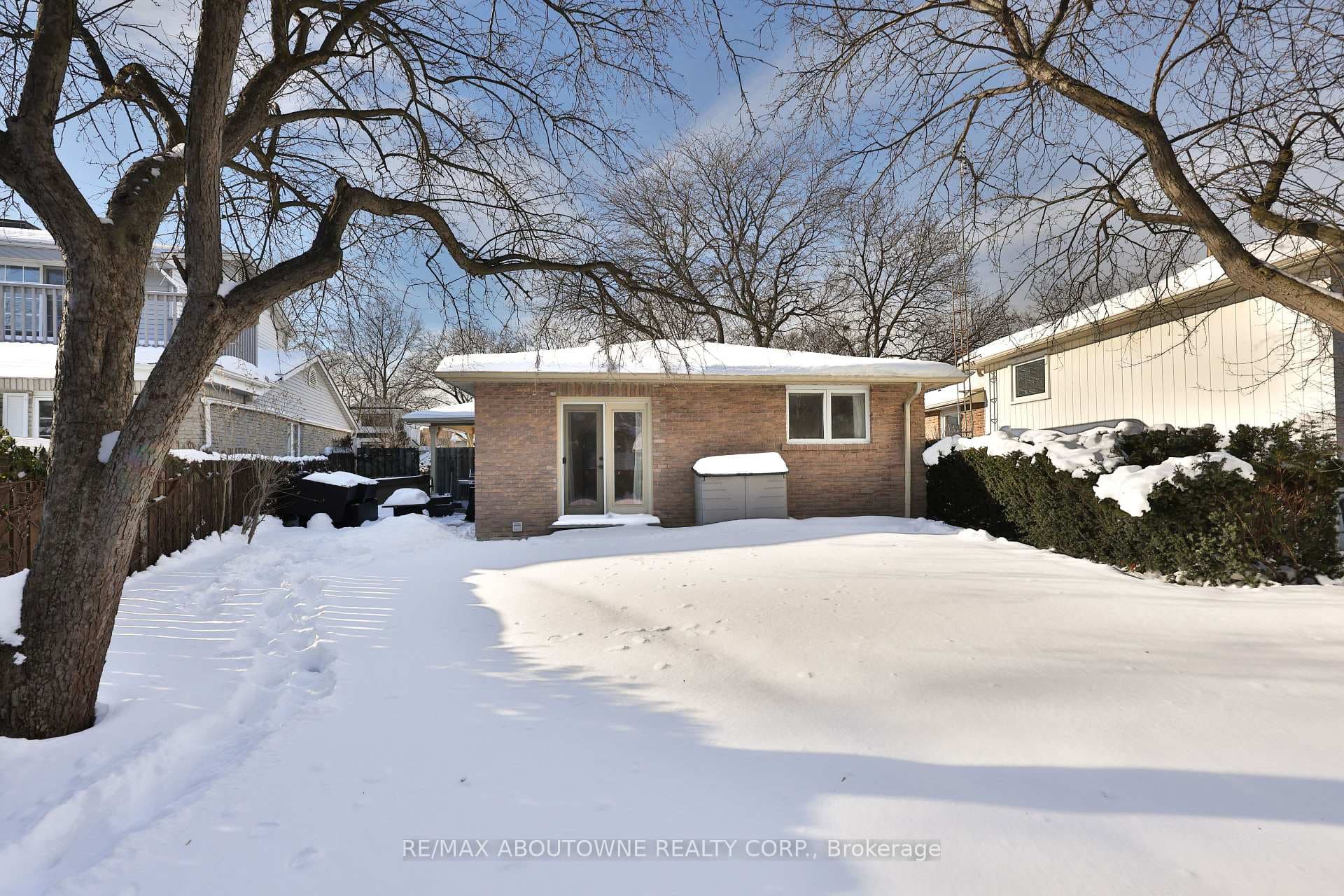 502 Bohemia Crescent photo 49
