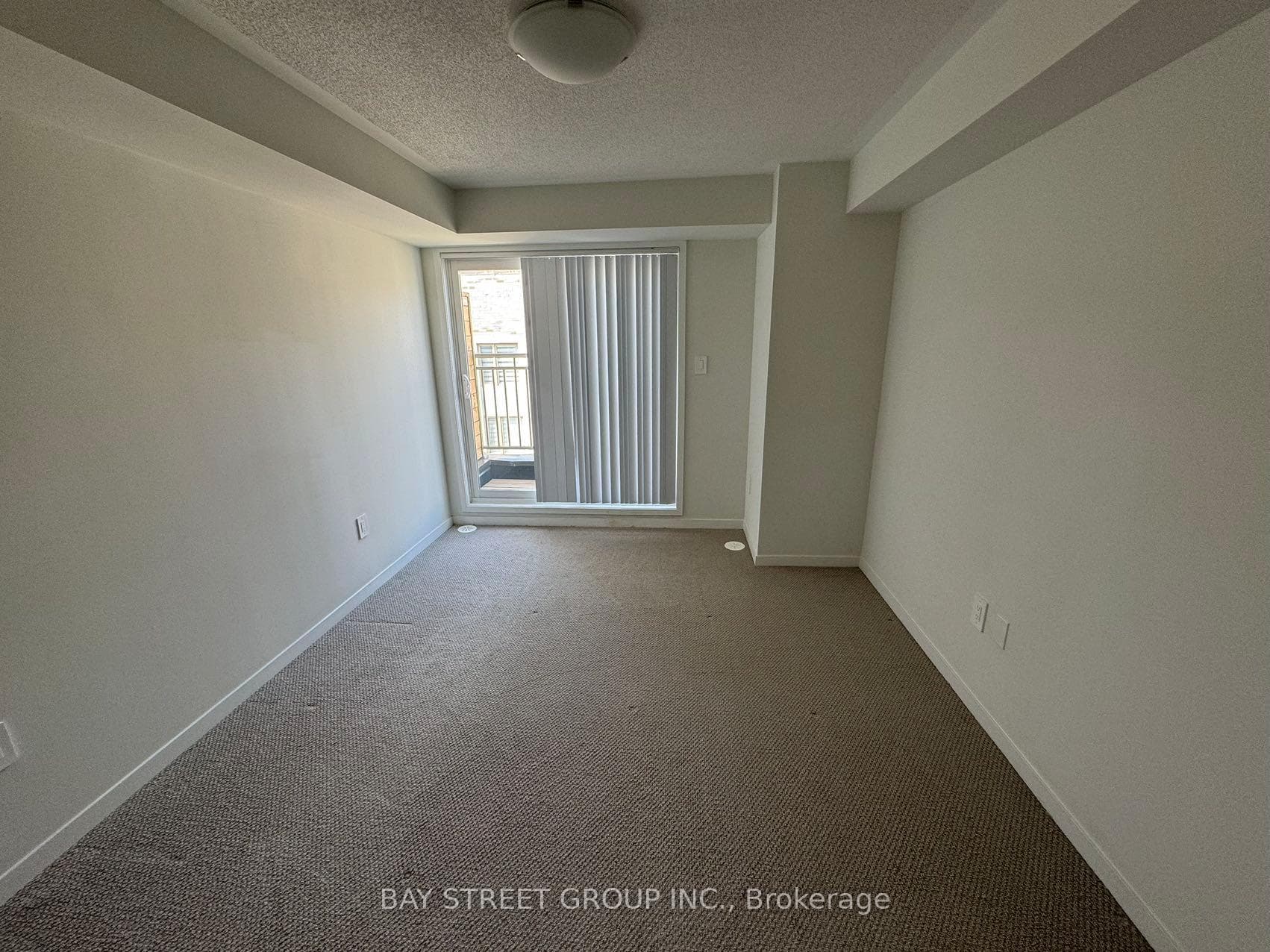 11 Honeycrisp Crescent Unit TH7 photo 4