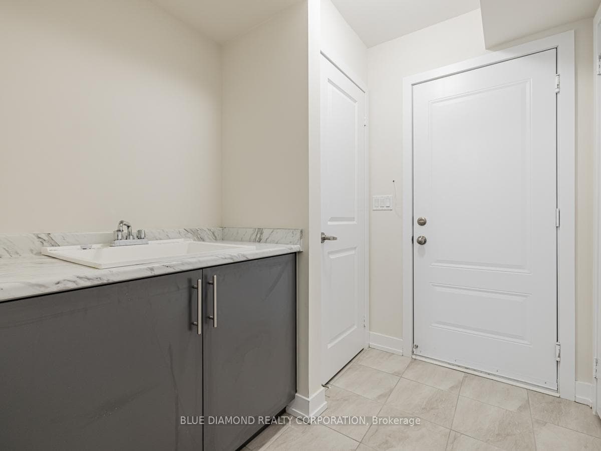 155 Credit Lane photo 6