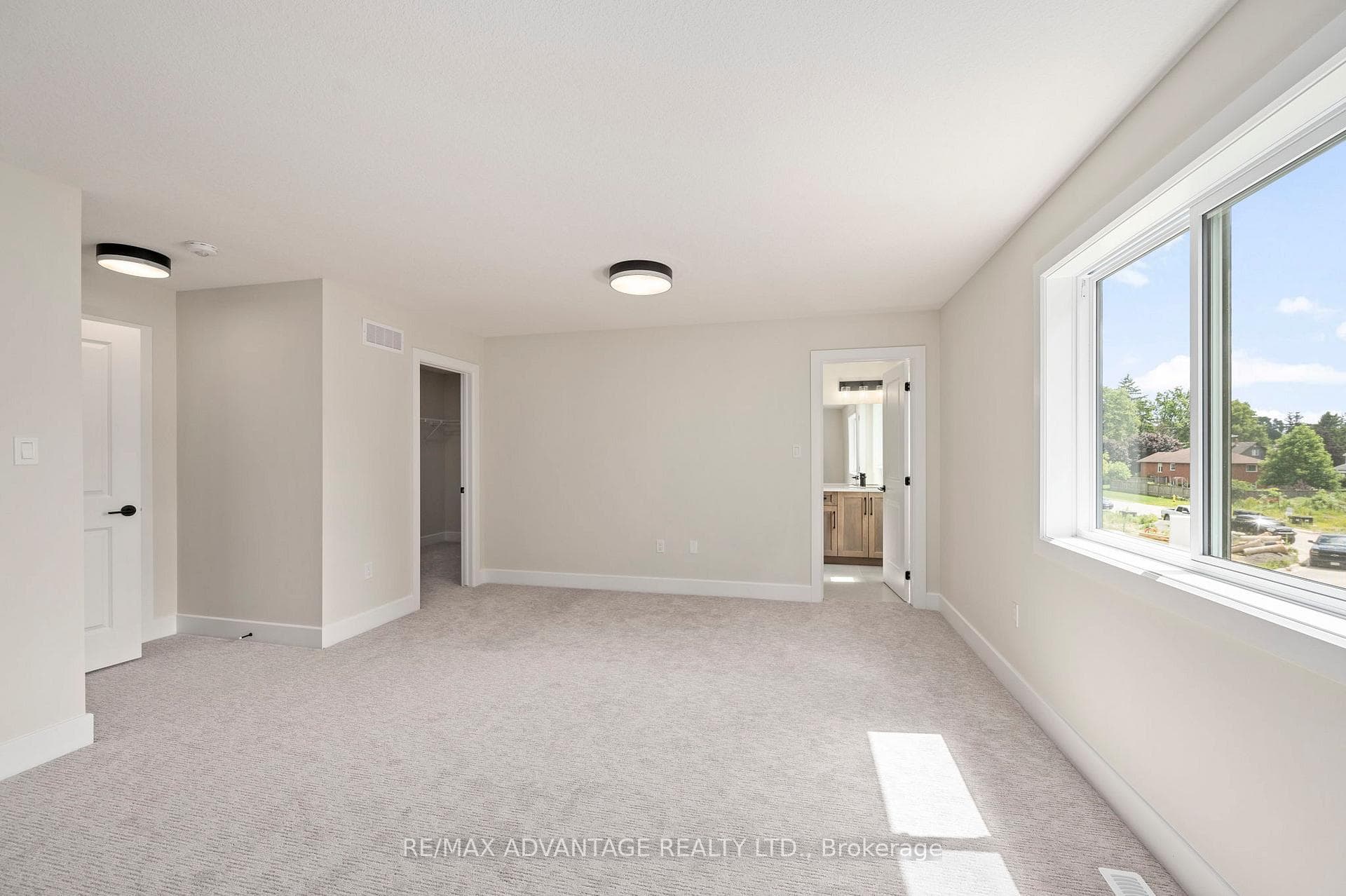 603 Regent Street photo 20