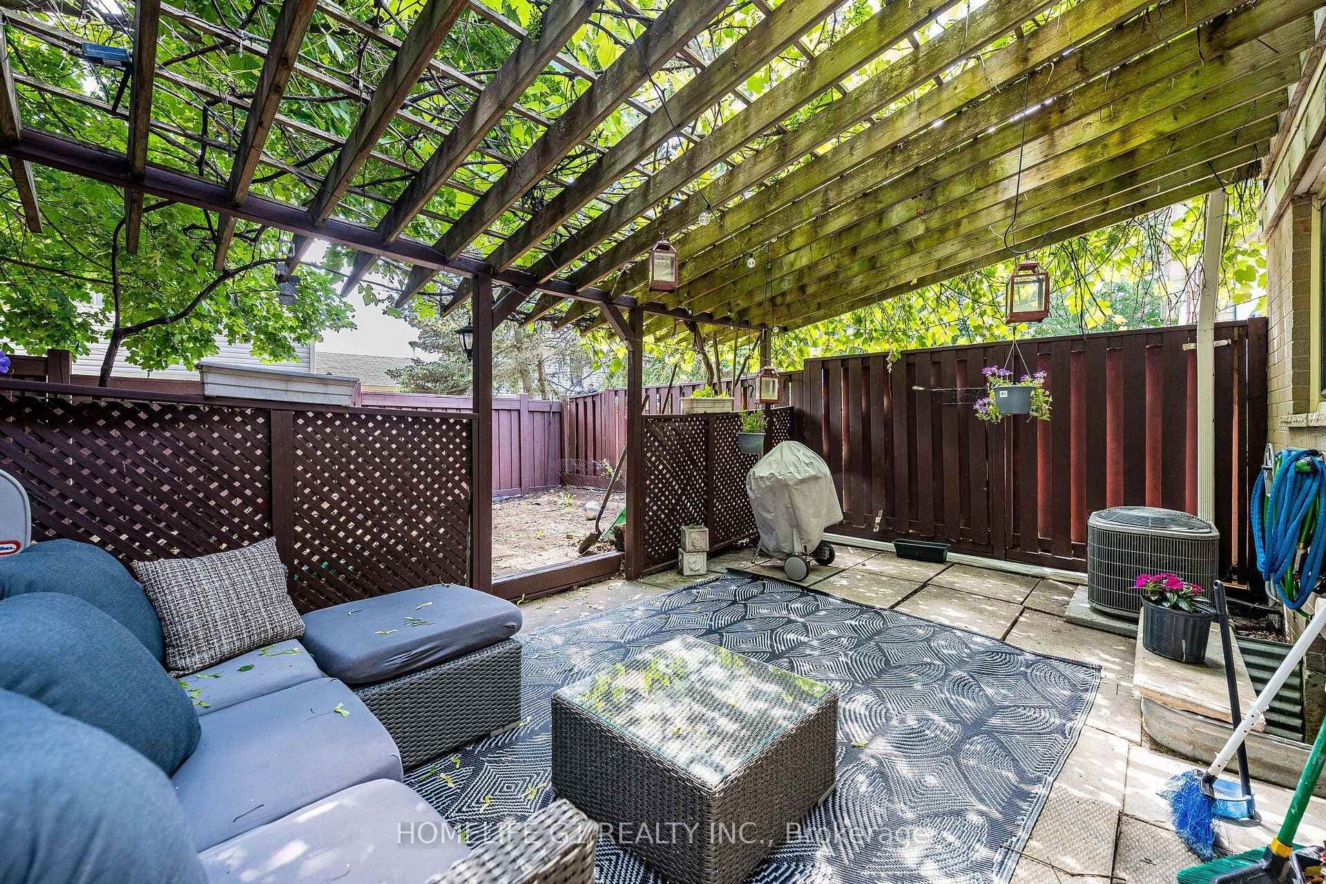 48 Thatcher Court photo 33