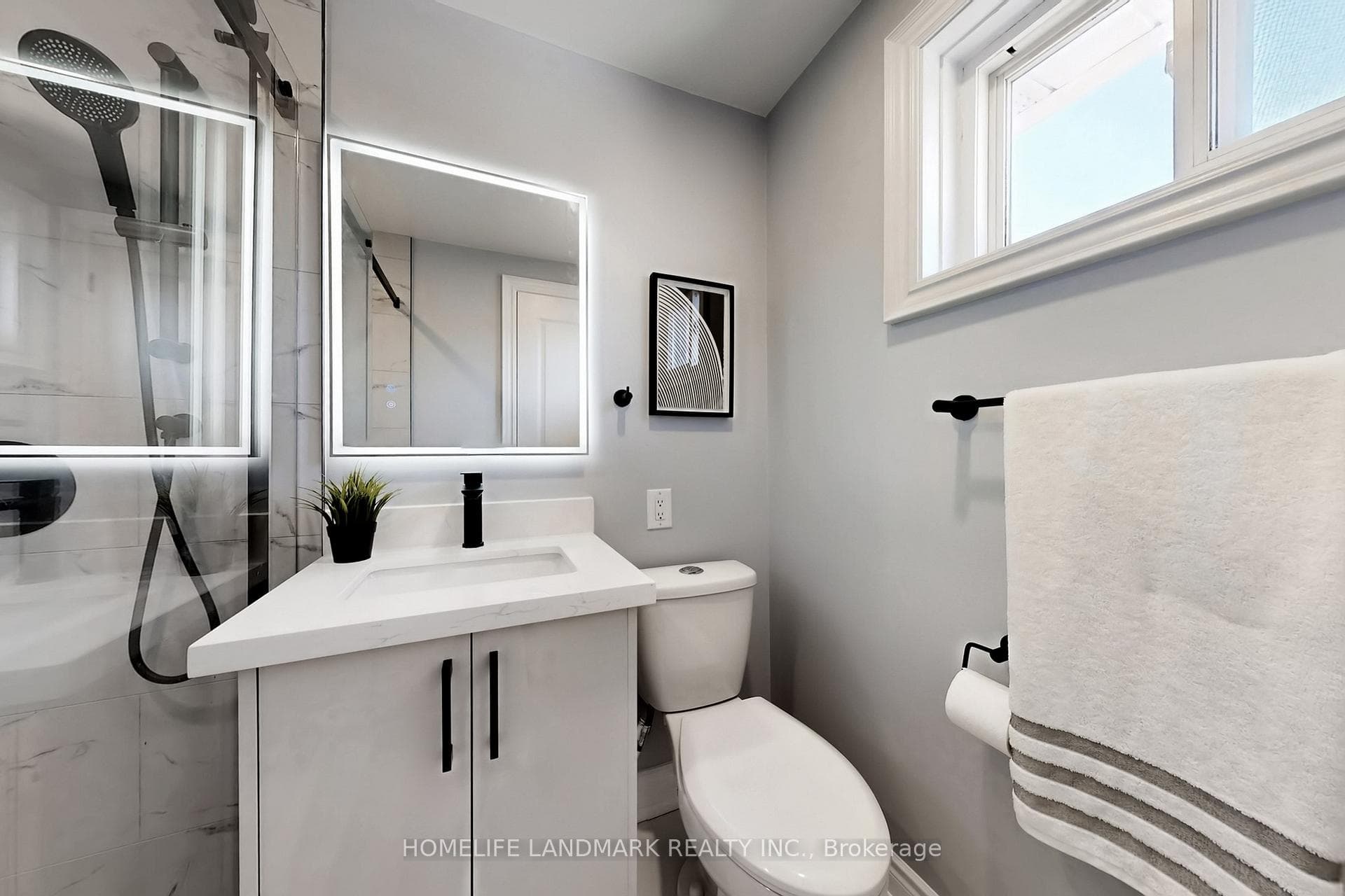 38 Pebblehill Square photo 23
