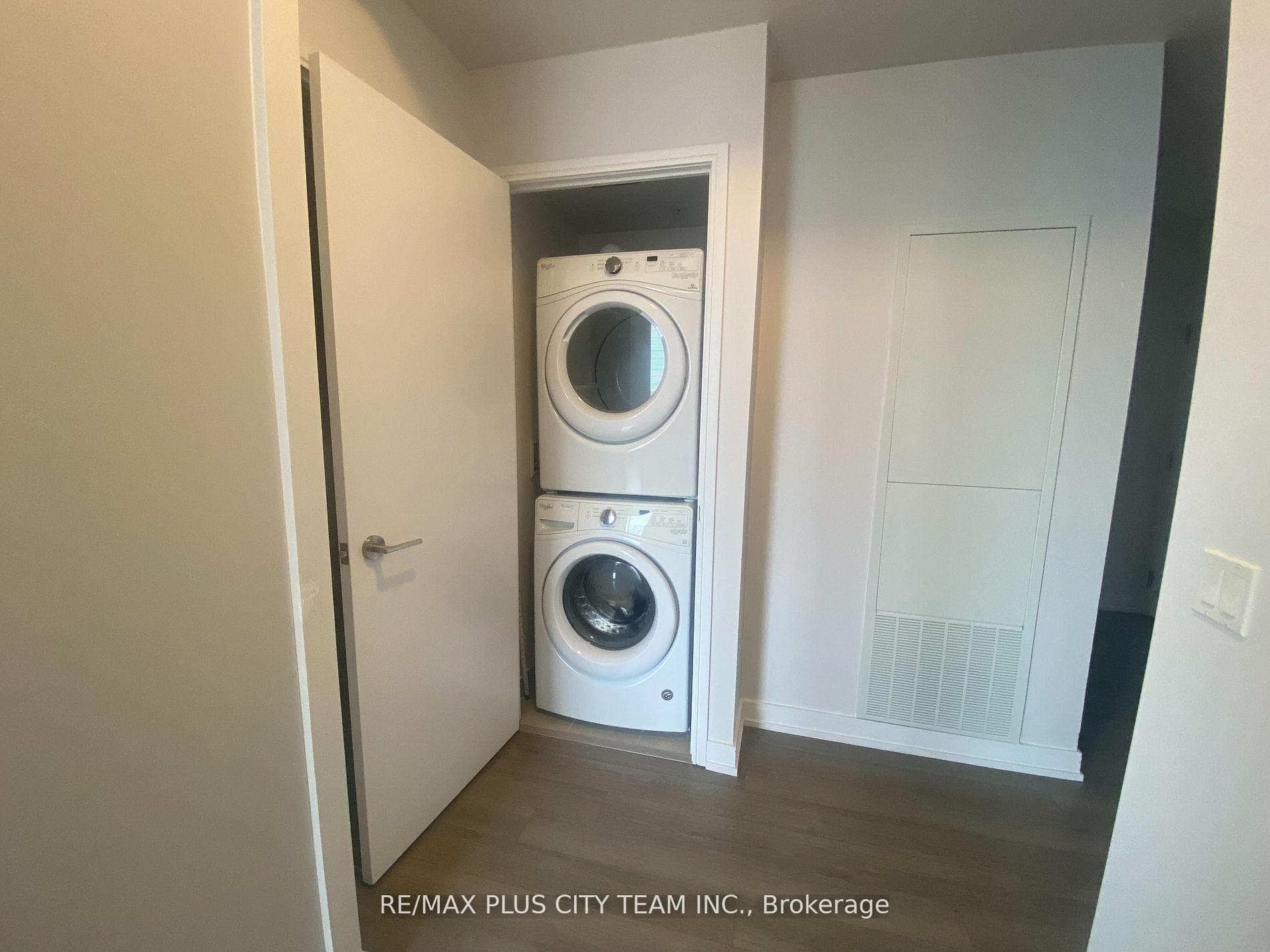 20 Thomas Riley Road Unit 804 photo 8