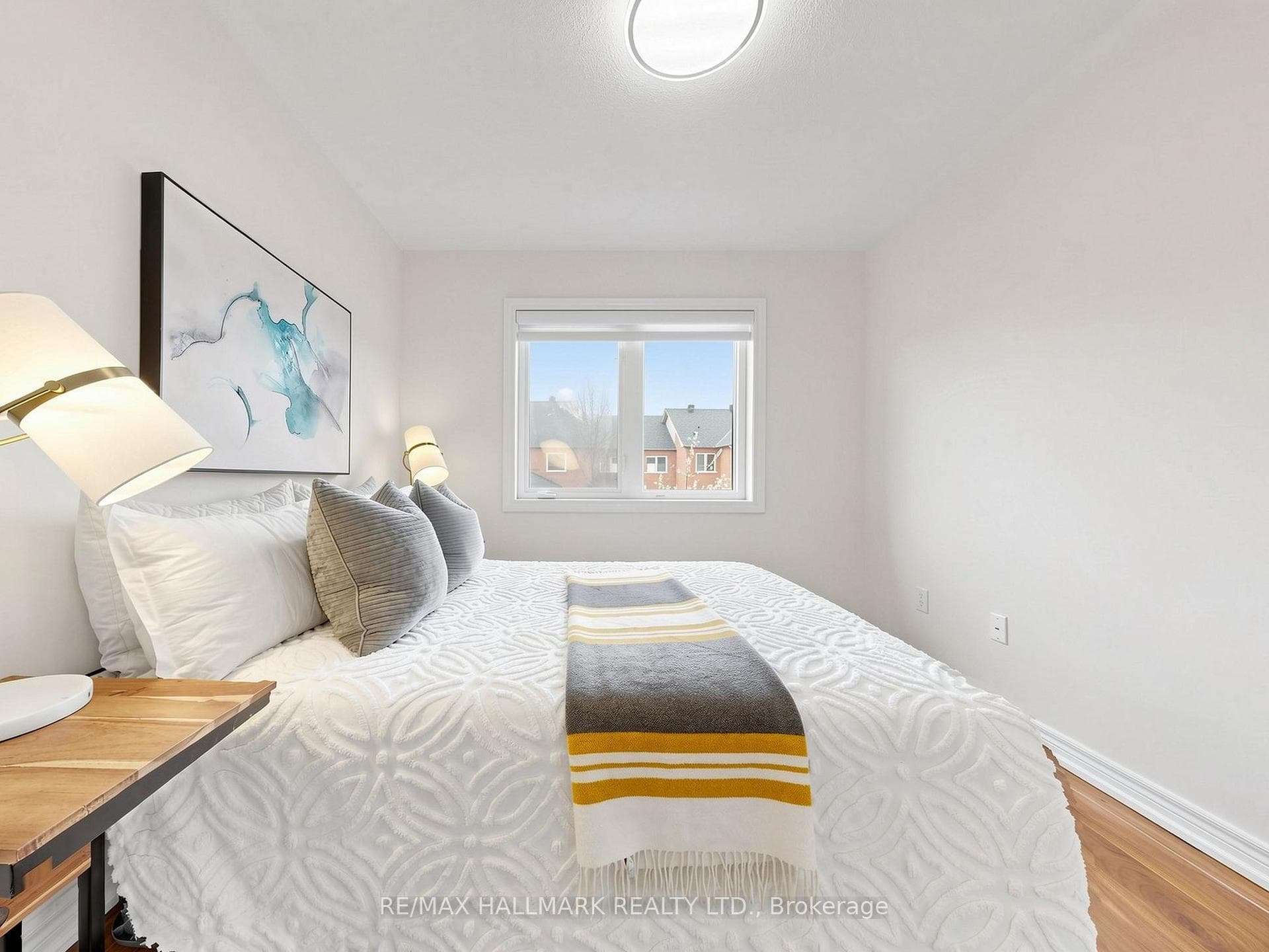 44 Venture Avenue photo 26