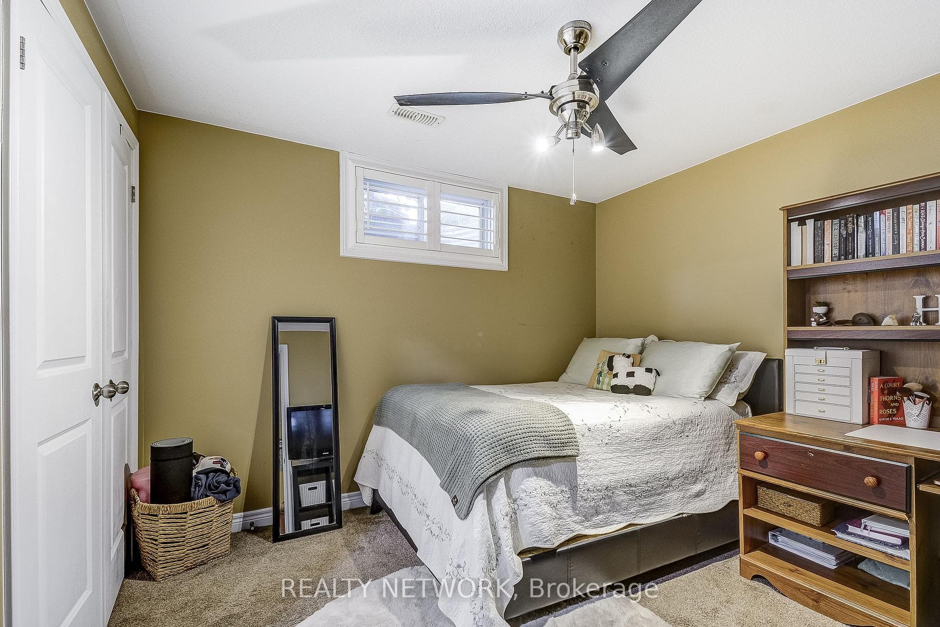 118 Dunrobin Drive photo 18