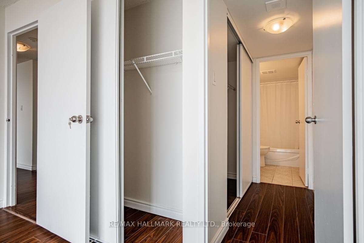 35 Trailwood Drive Unit 1518 photo 22