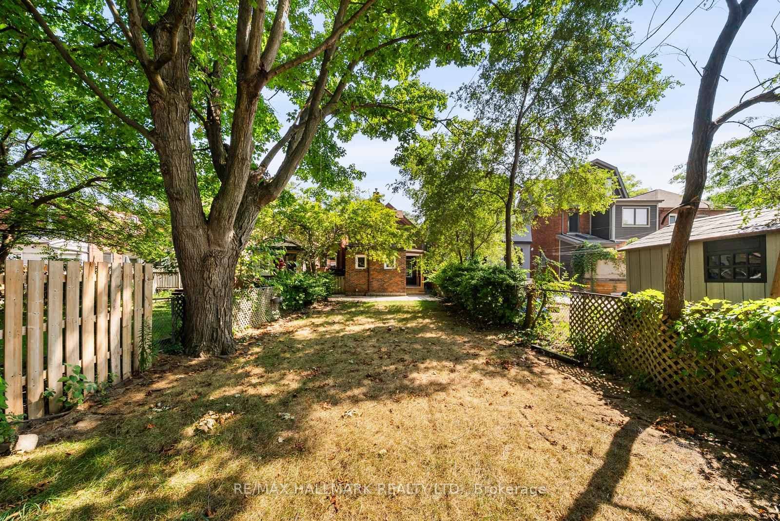 50 Watson Avenue photo 42