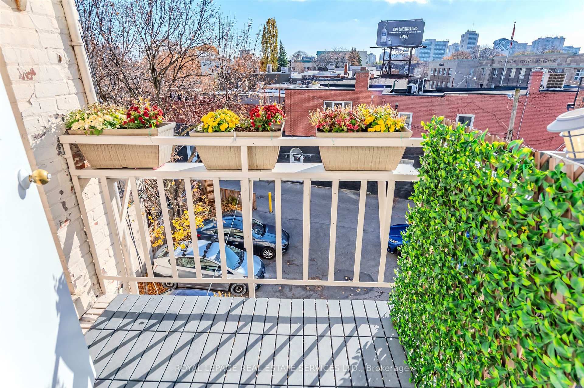 2847 Dundas Street Unit 9 photo 16