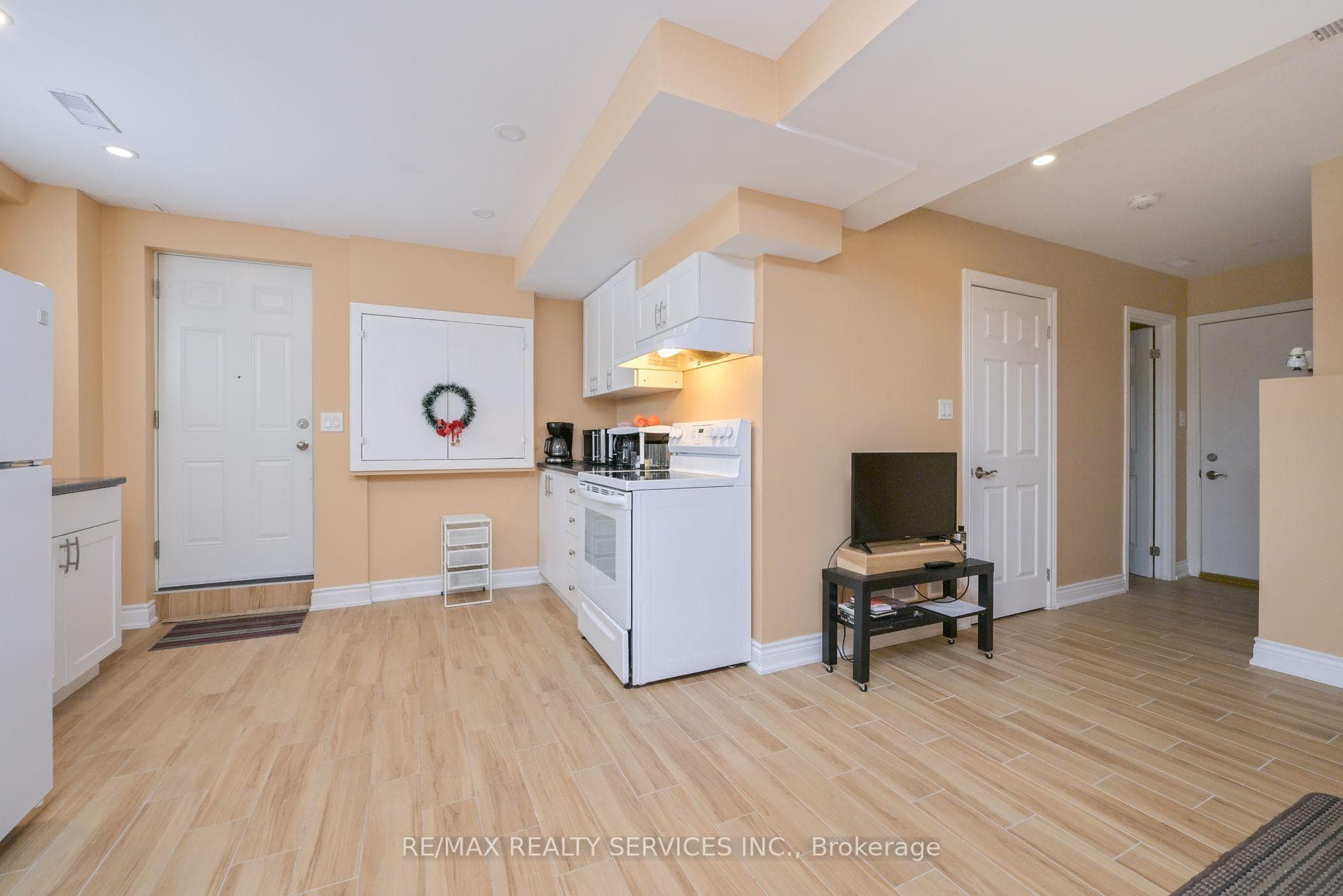 42 Brambirch Crescent photo 10