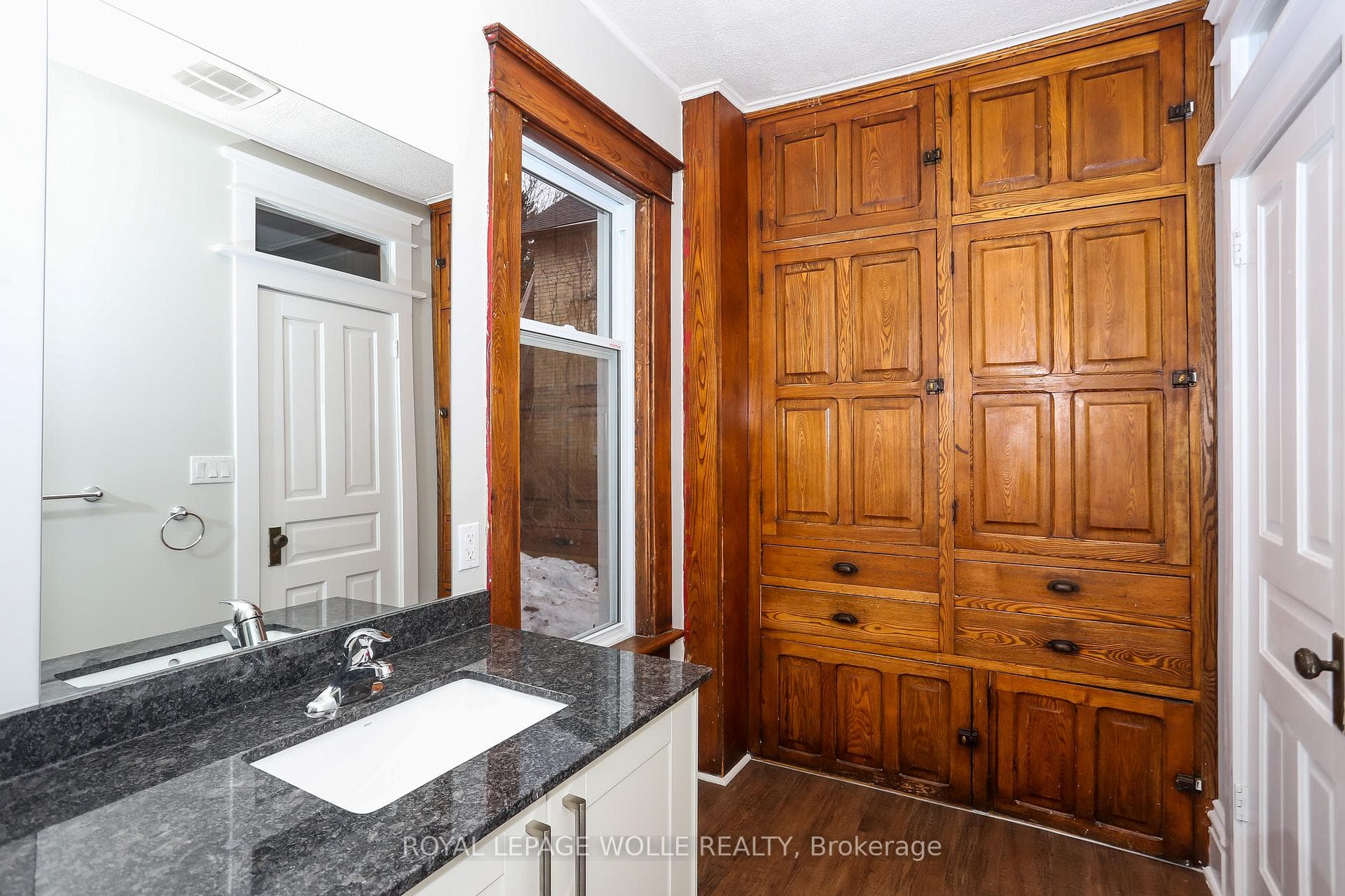 94 Scott Street photo 19