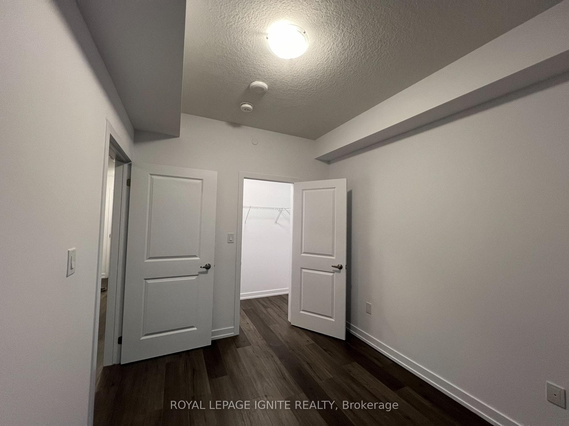 470 Dundas Street Unit 426 photo 6