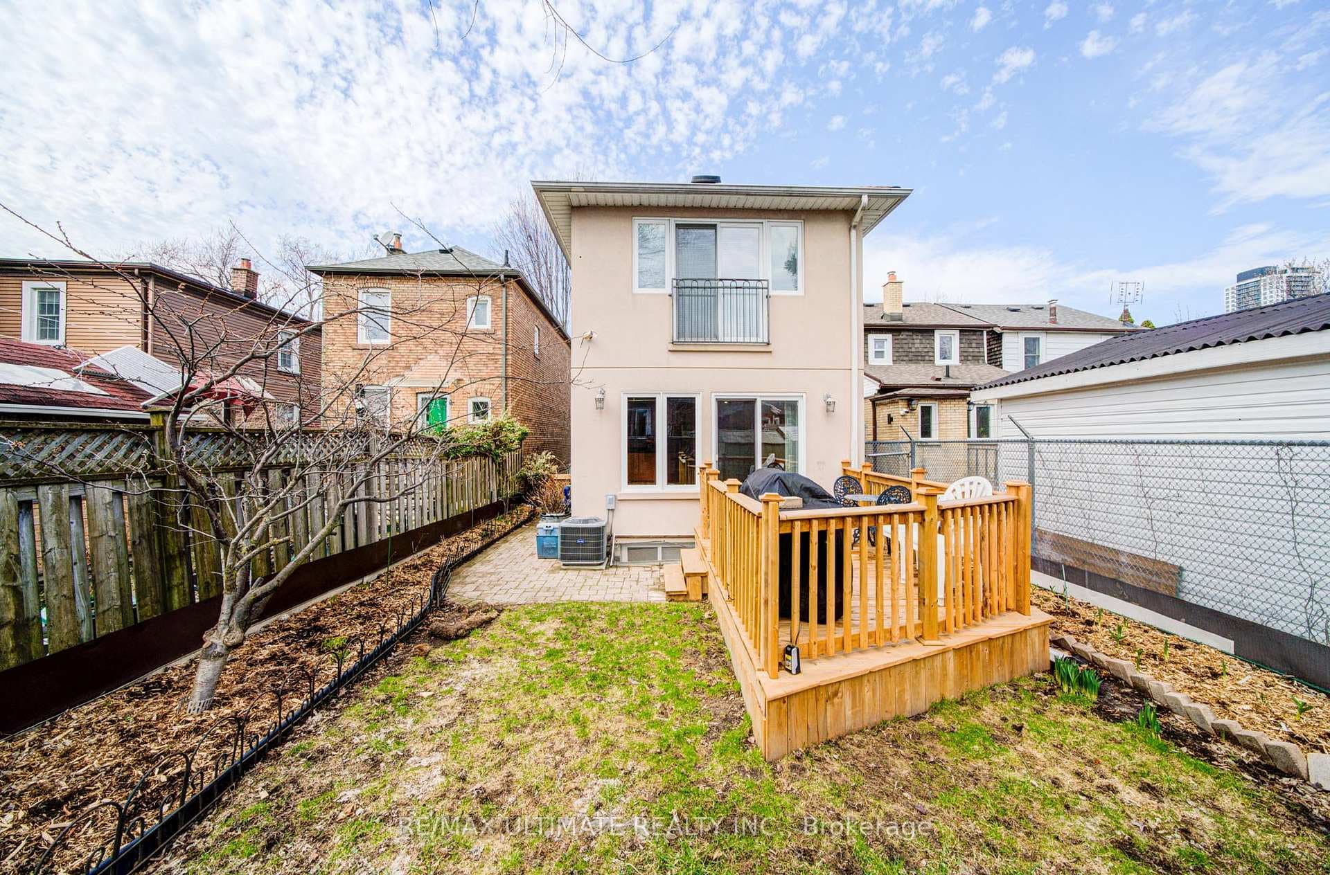 51 Epsom Avenue photo 30