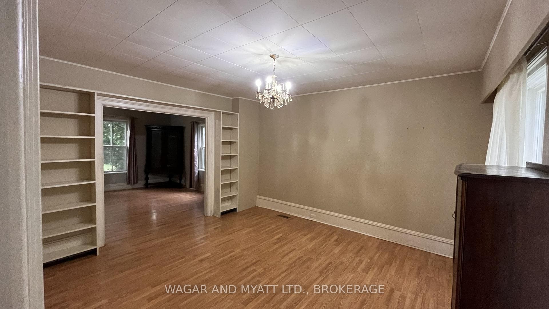 226 CAMDEN Road photo 9