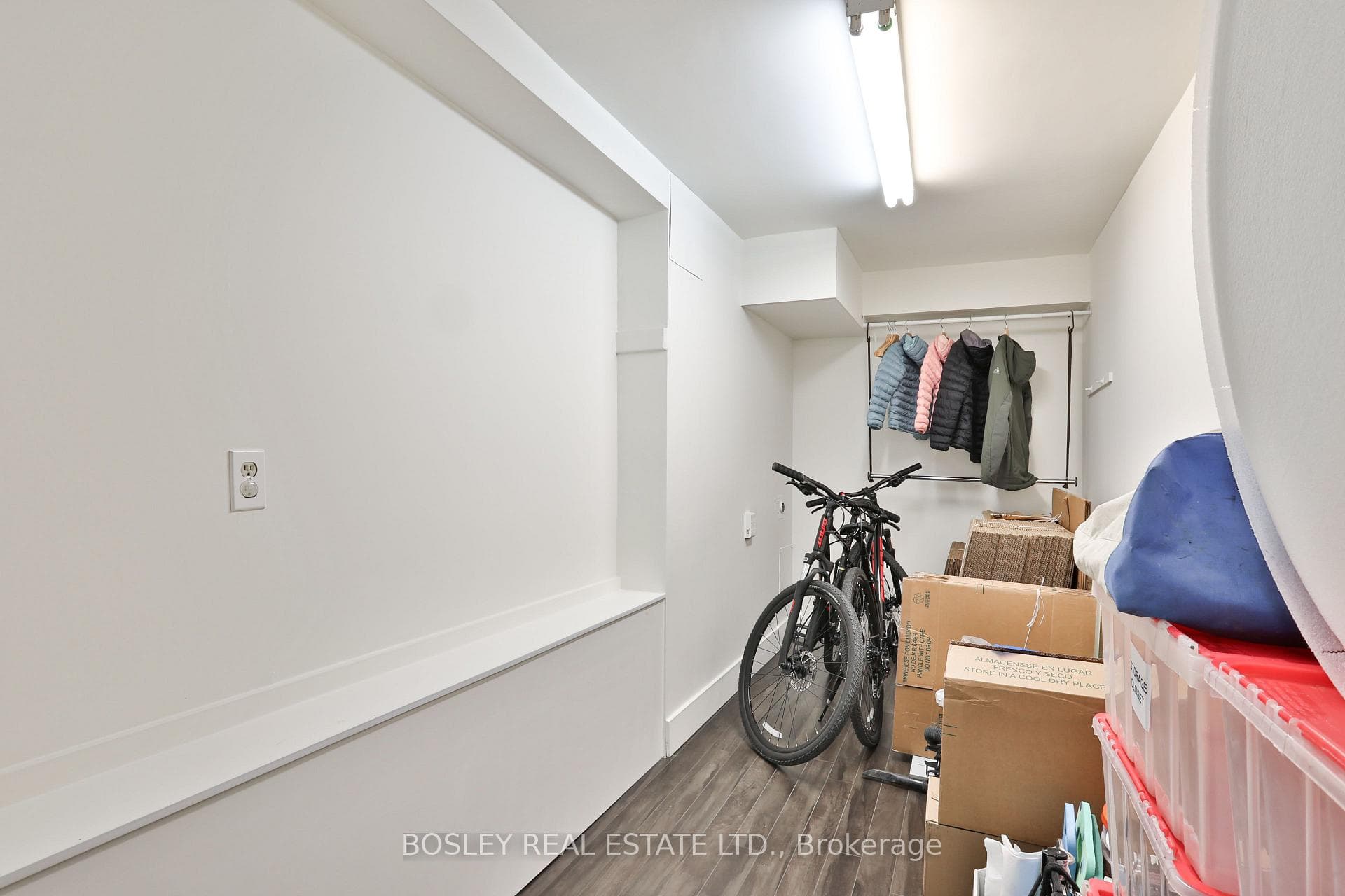 1250 Mississauga Valley Boulevard Unit 4 photo 44