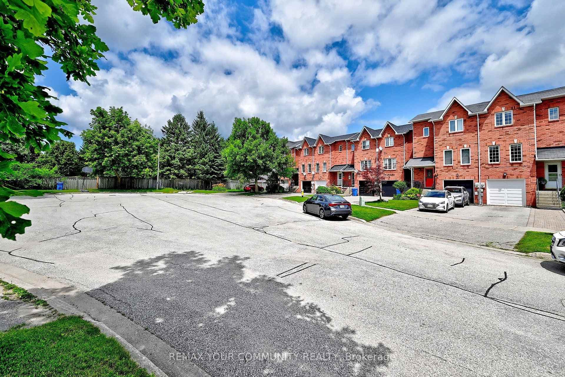 57 Hattie Court photo 4