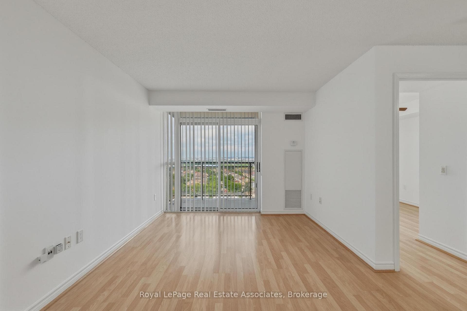 55 Strathaven Drive Unit 1202 photo 10