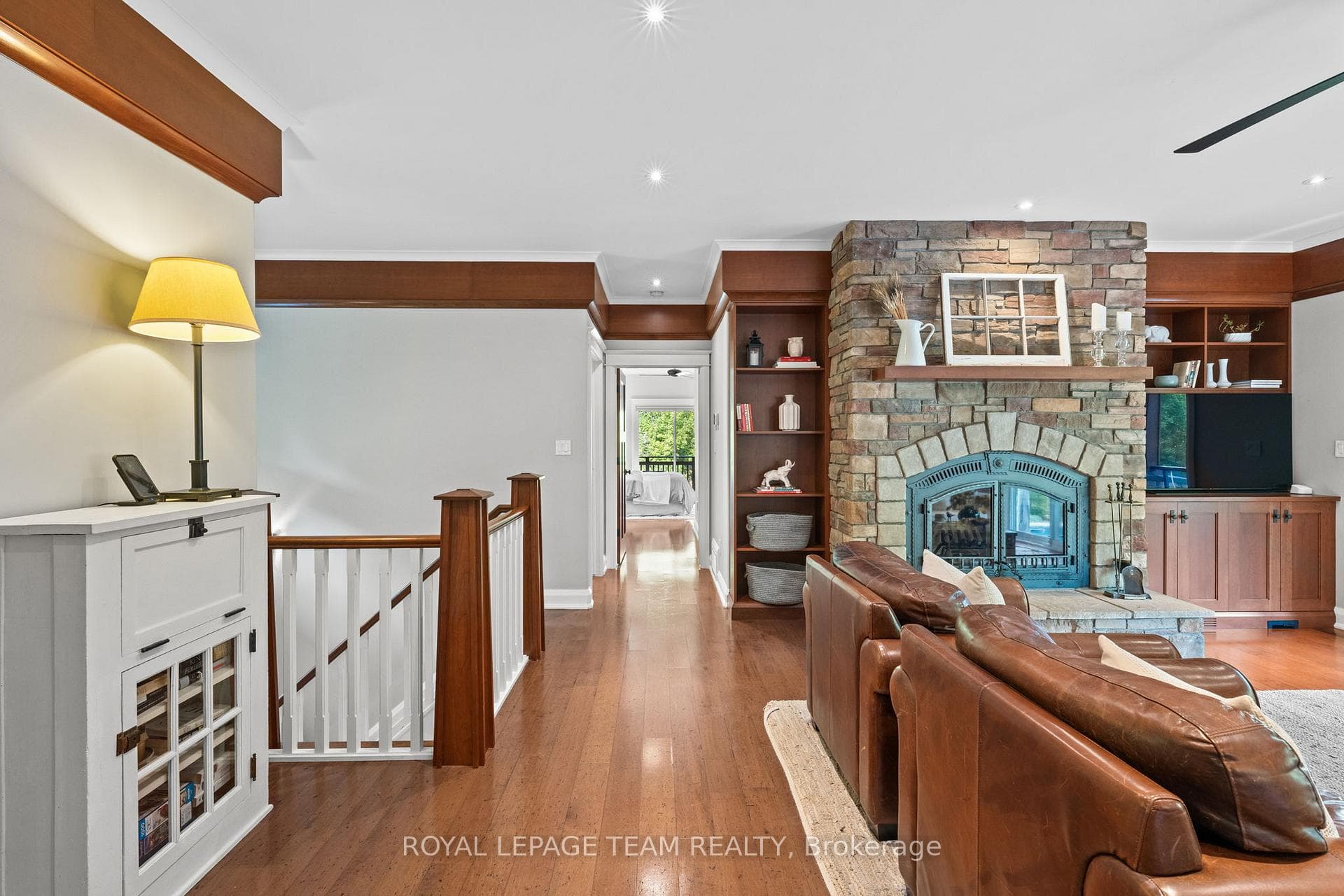 1560 Maley Lane photo 14