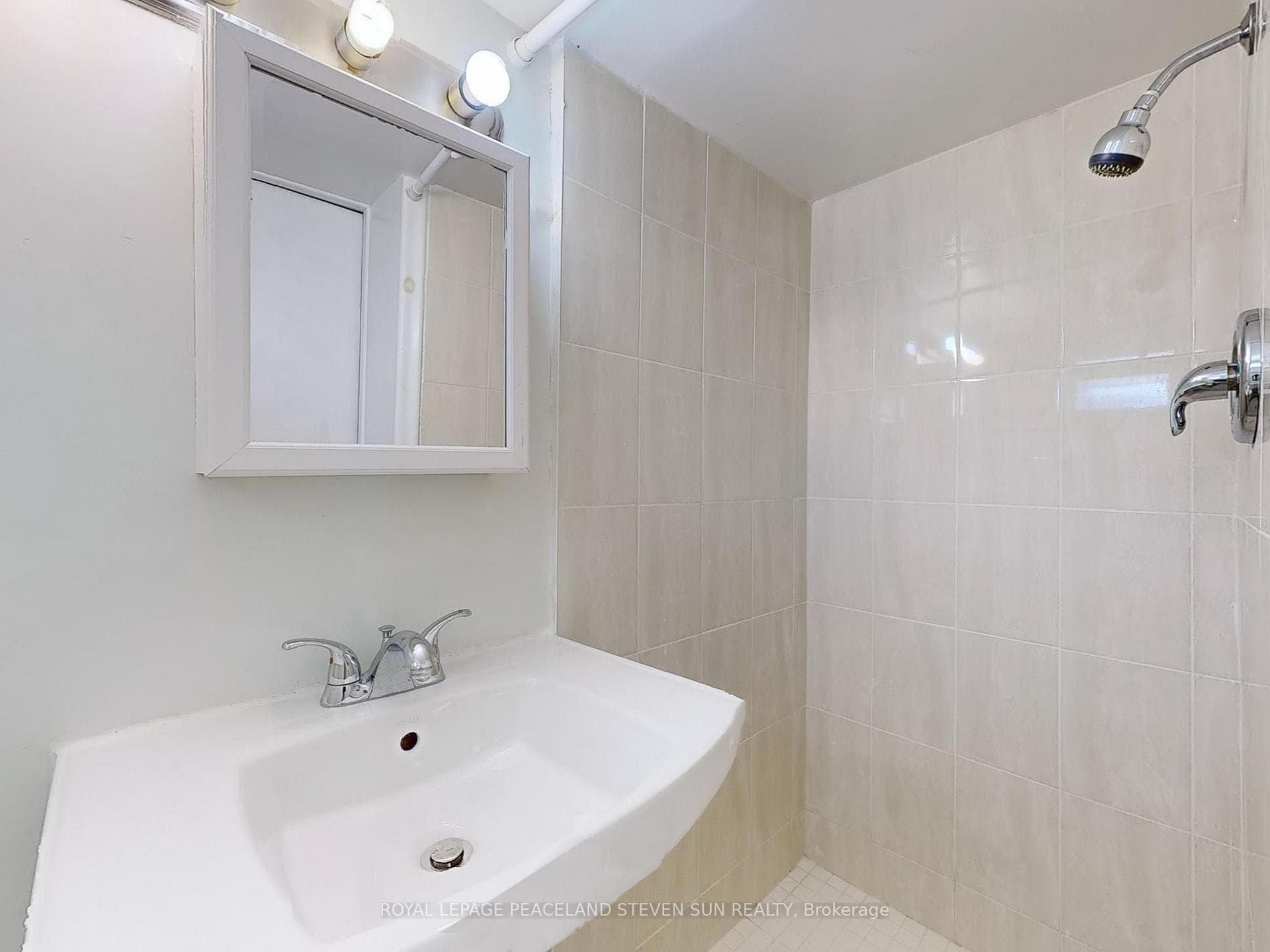 5 Burnley Avenue photo 35