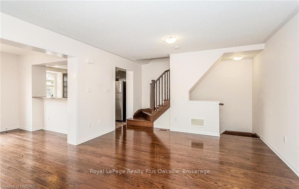 243 SEPTIMUS Heights photo 16