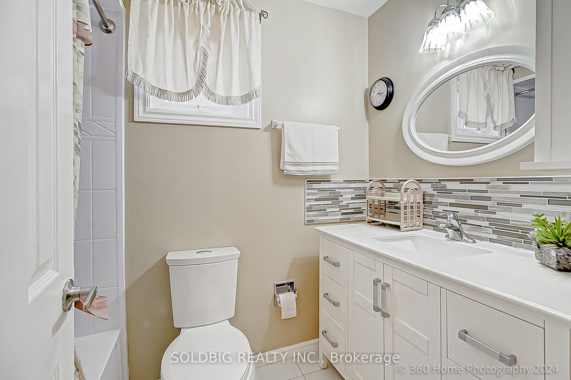 4074 Bishopstoke Lane photo 25