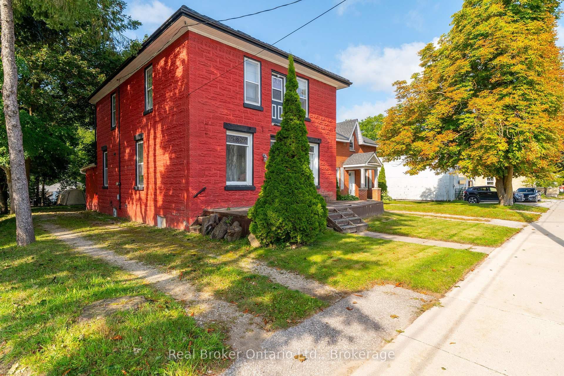349 Main Street photo 9