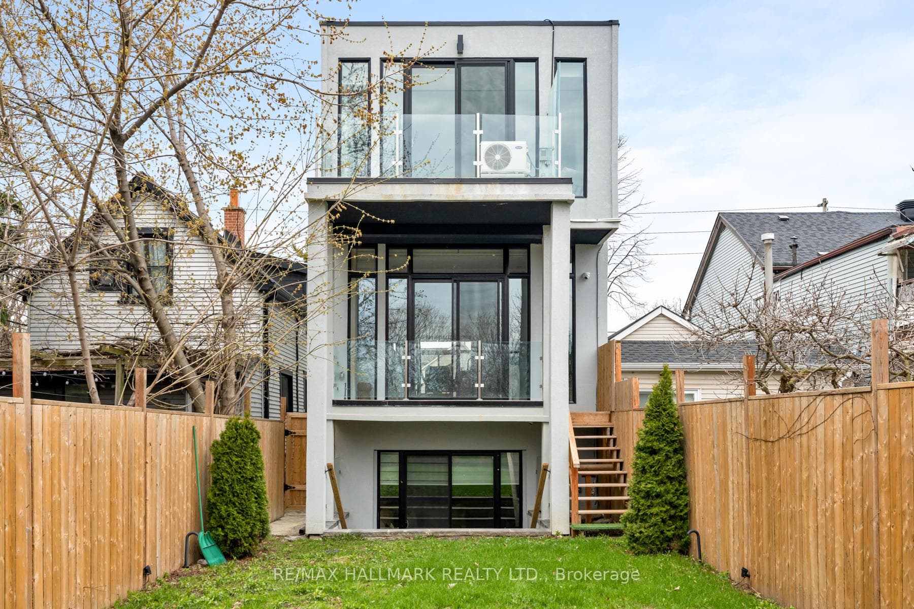 167 Sammon Avenue photo 43